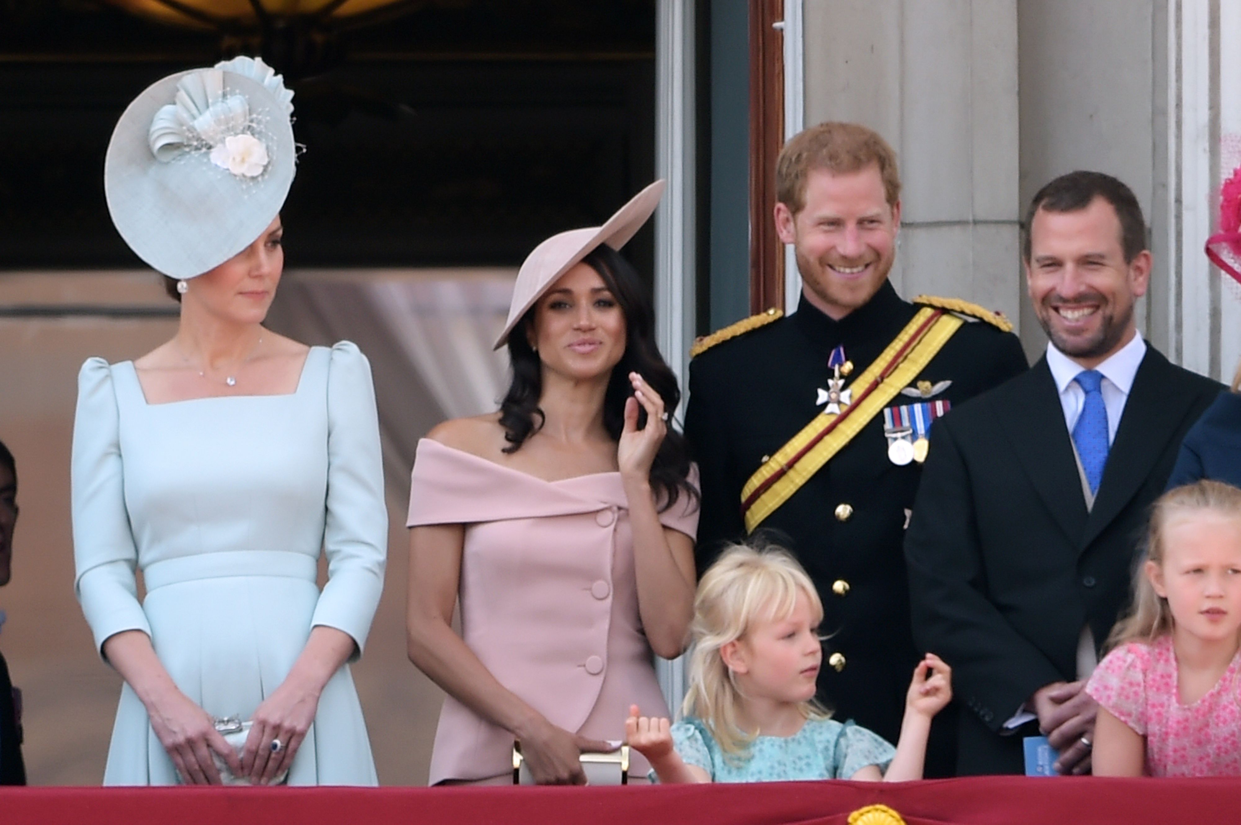 Herzogin Kate mit Meghan Markle und Prinz Harry