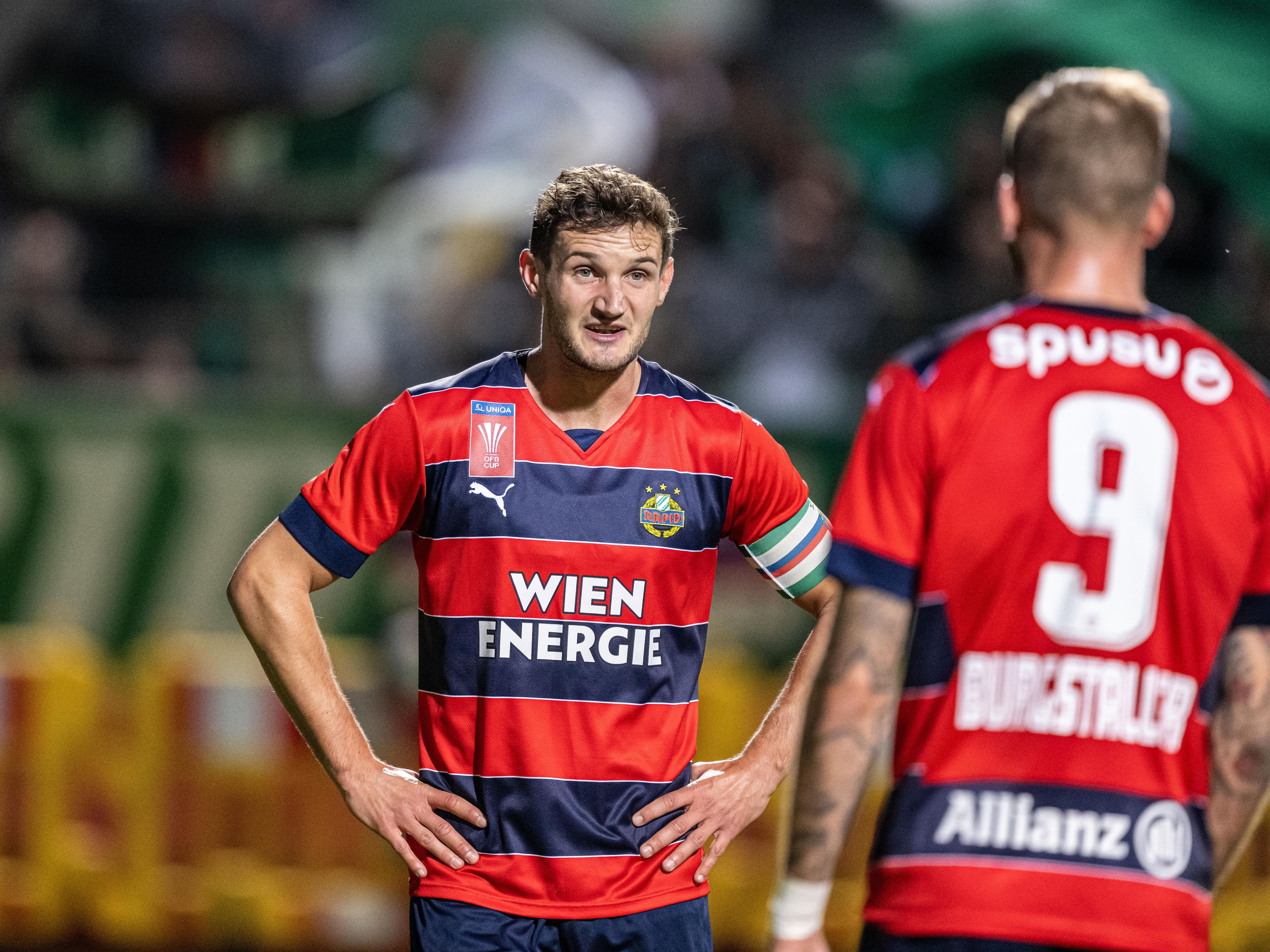 Rapid muss lange auf Kapitän Max Hofmann verzichten.