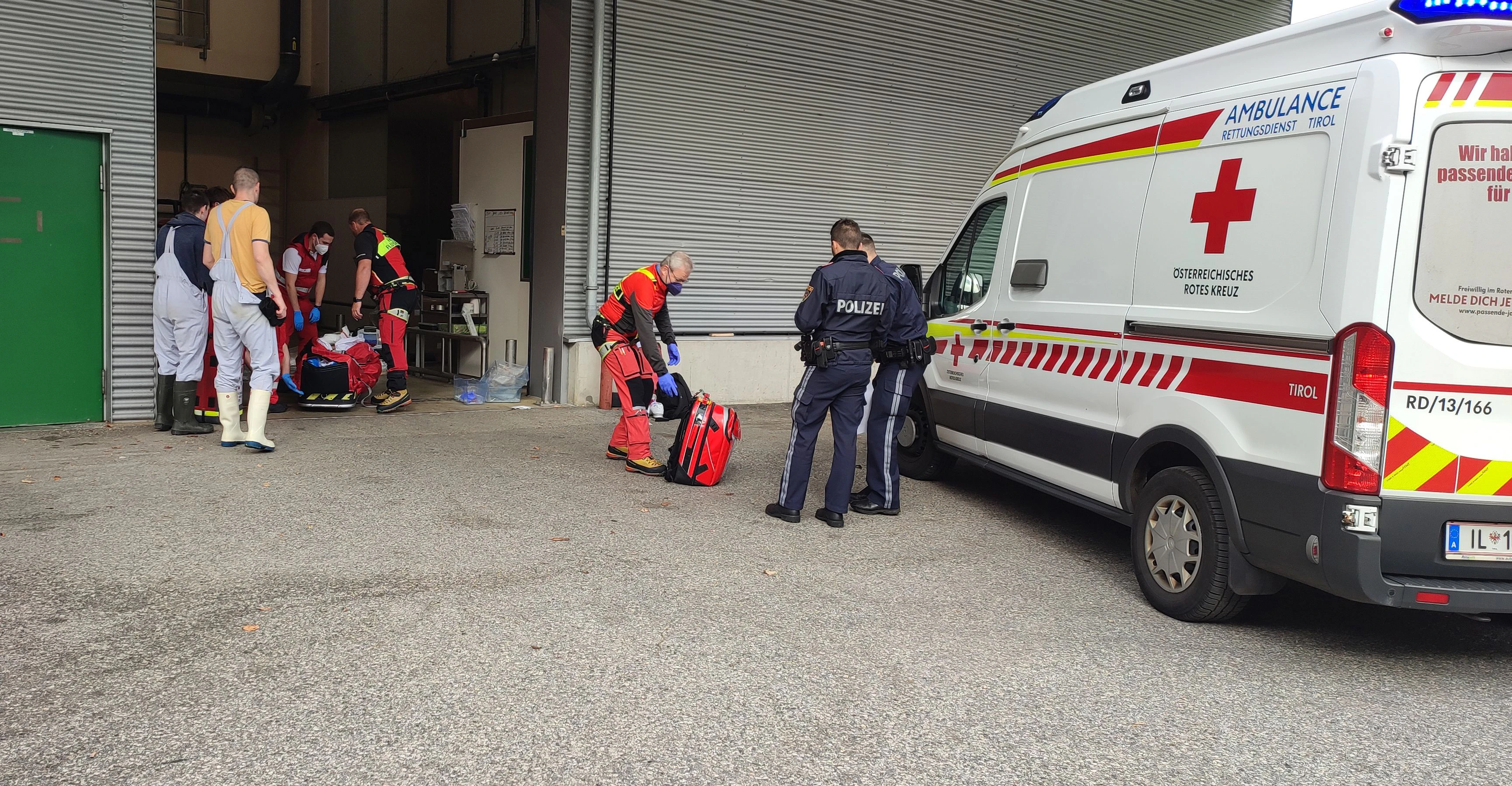 Der Mann erlitt bei dem Unfall schwerste Verletzungen.