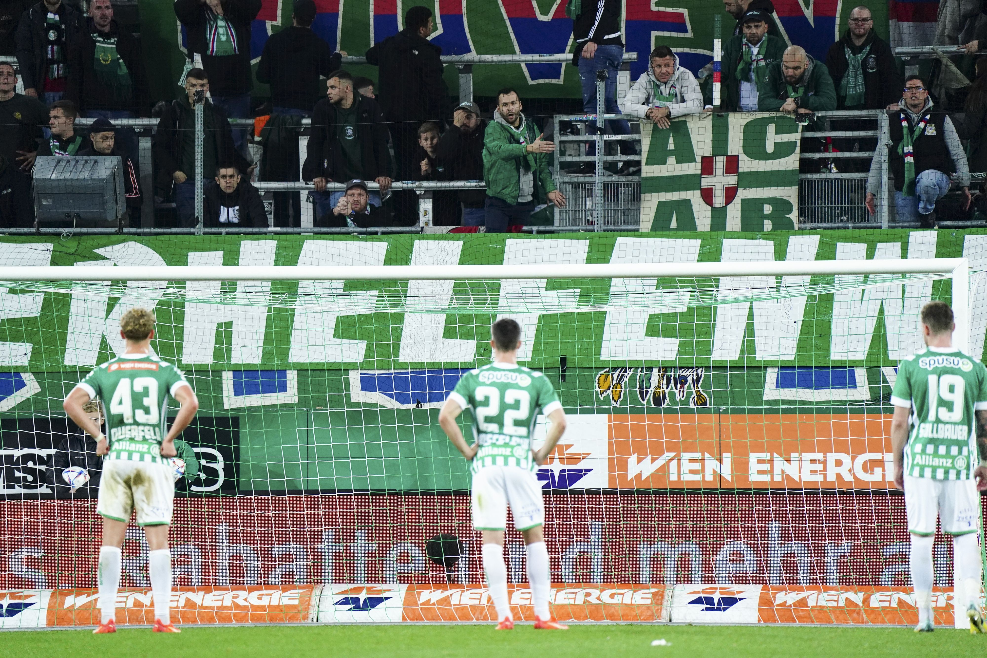 Rapid Wien hat die dritte Niederlage in Serie kassiert. 