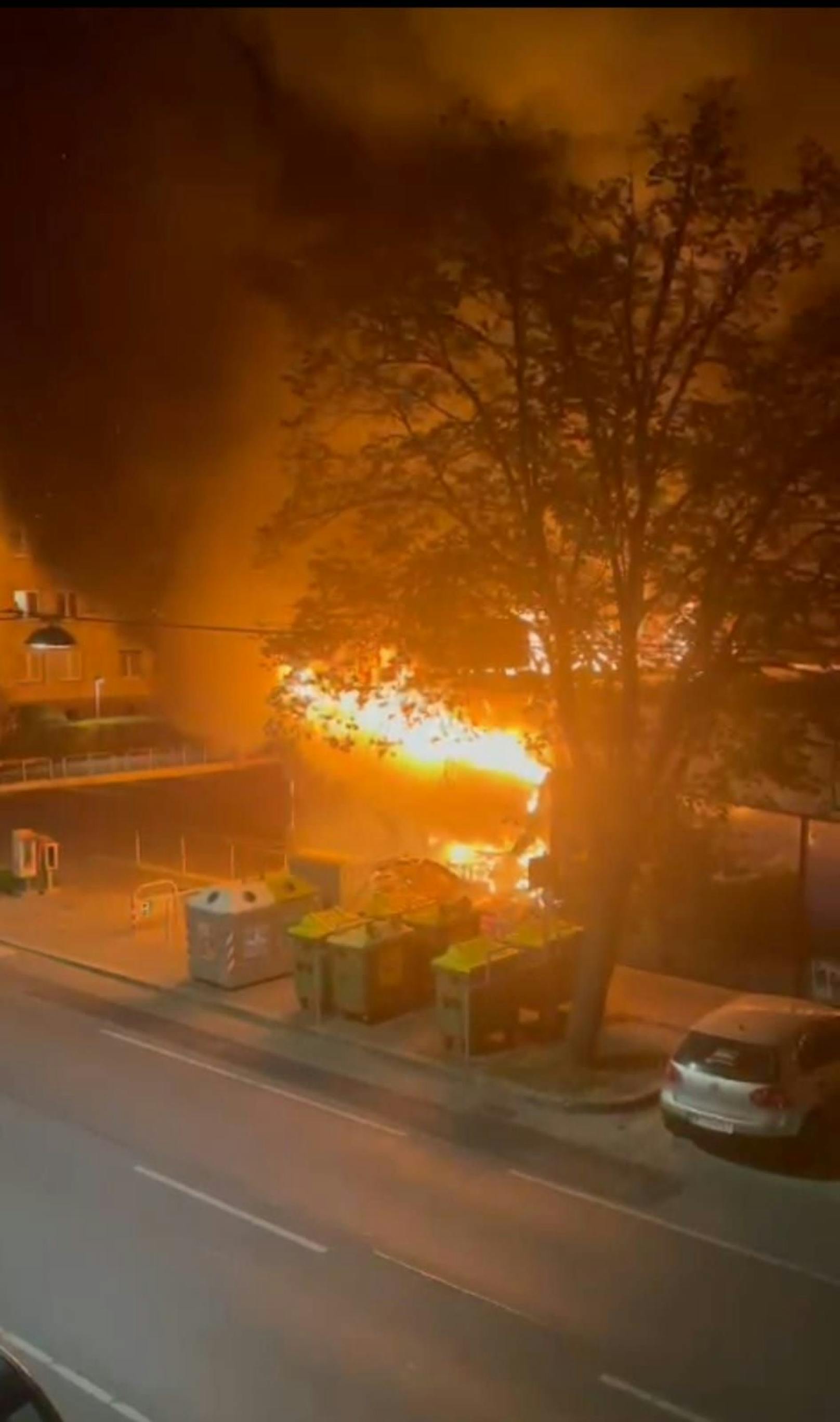Mega-Feuer in Floridsdorf.