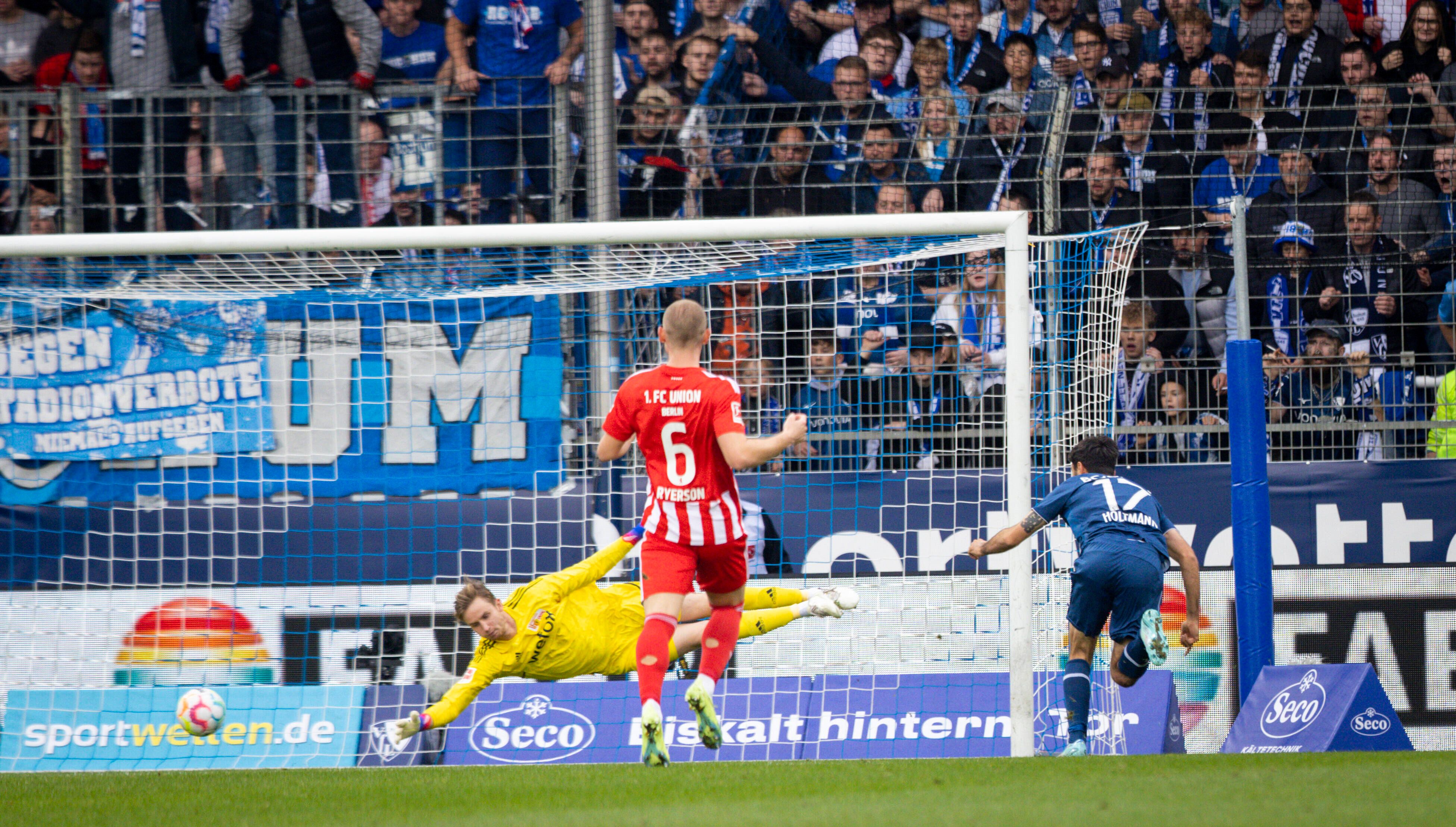 Bochum ringt Union Berlin nieder.