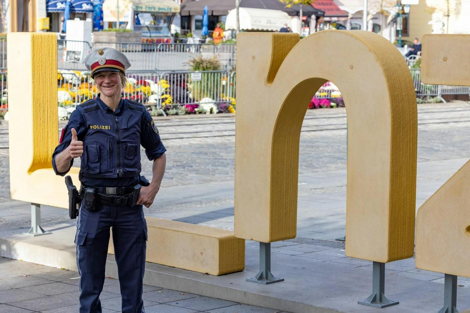 Ex-Judoka Sabrina Filzmoser in Polizei-Uniform in Linz