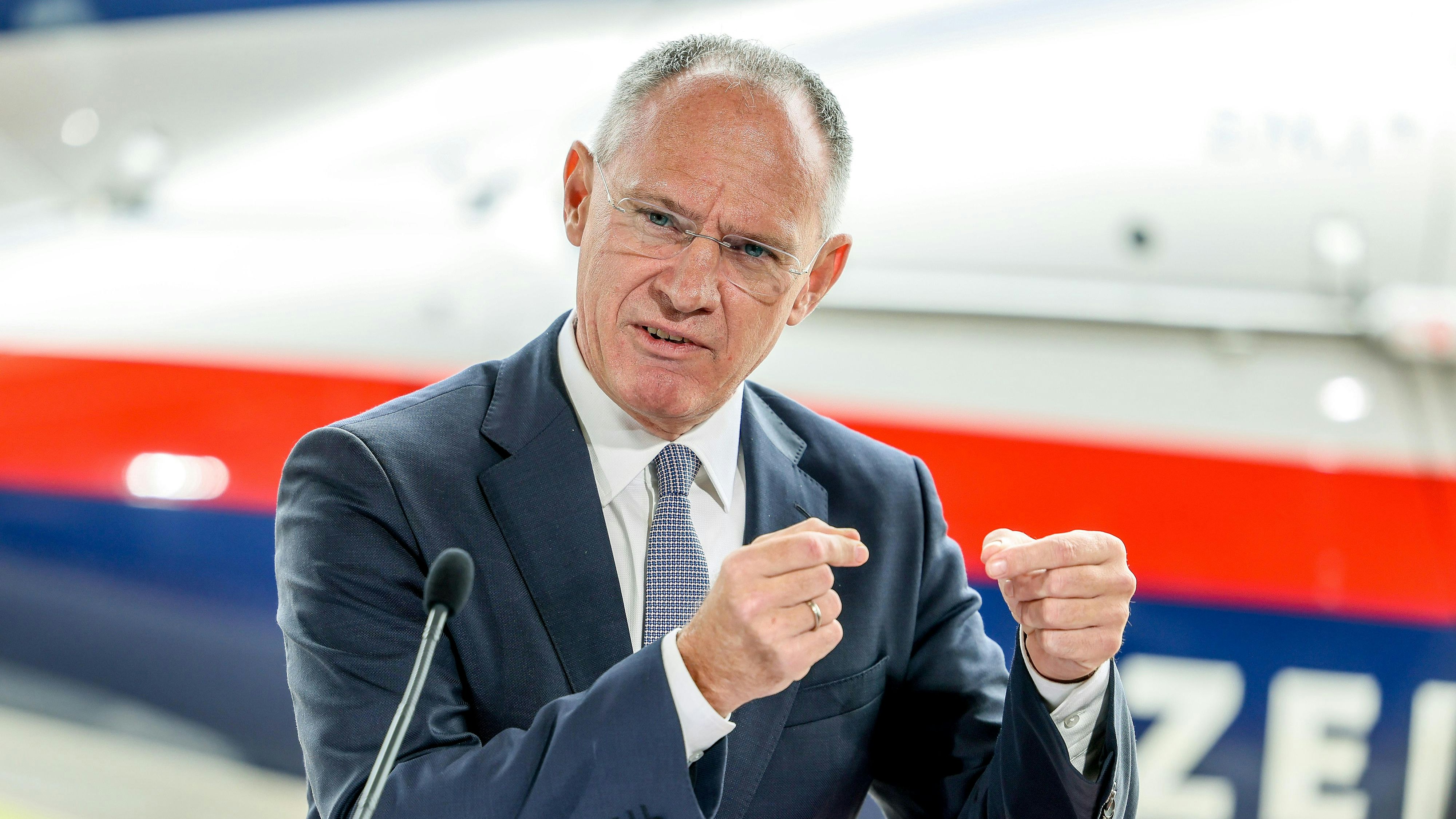 Heute.at - Polizei-Taskforce gegen Jugendbanden in Wr. Neustadt