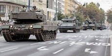 Wiener staunen: Plötzlich rollen Panzer durch City