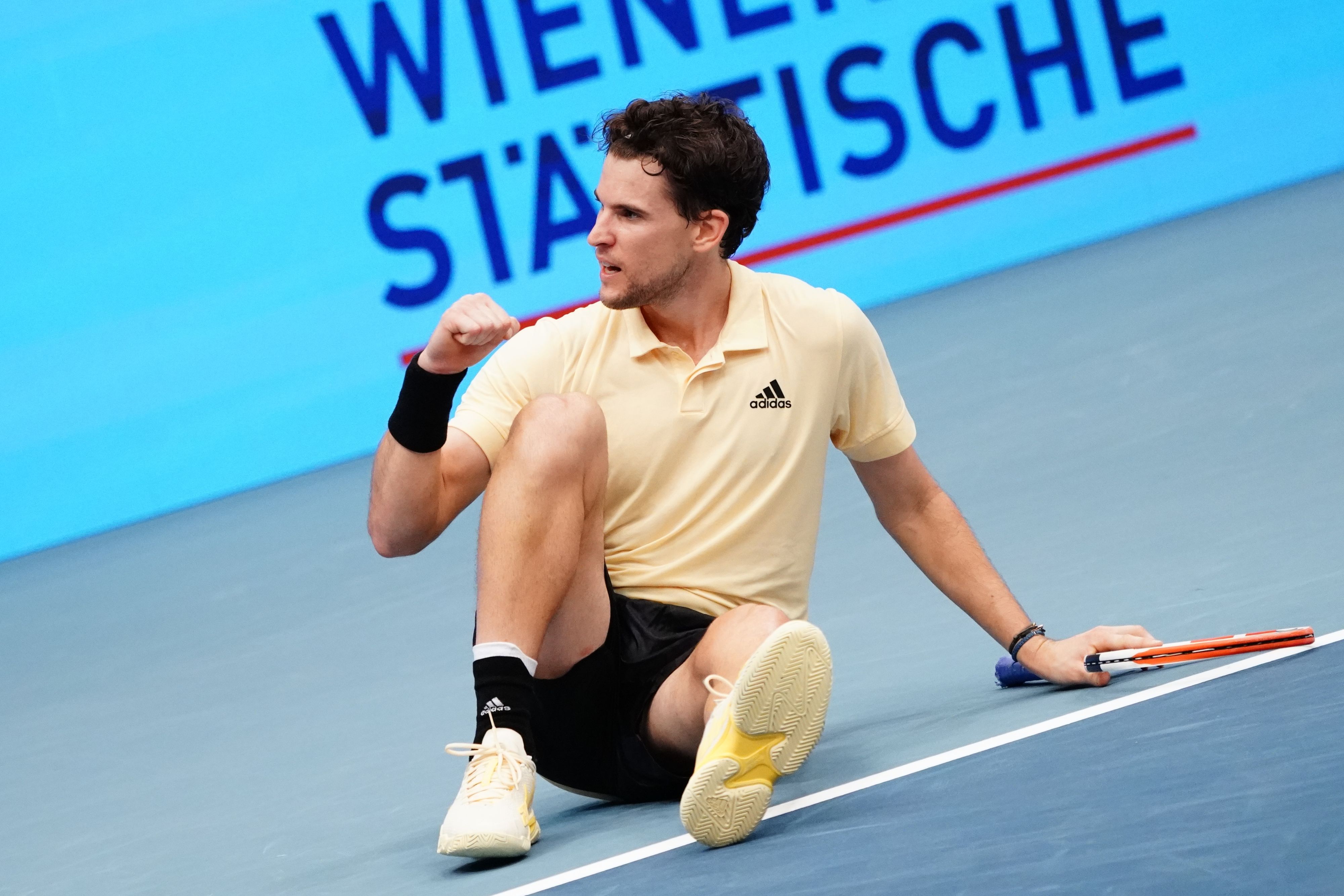 Dominic Thiem startet mit einem echten Krimi in der Wiener Stadthalle. 