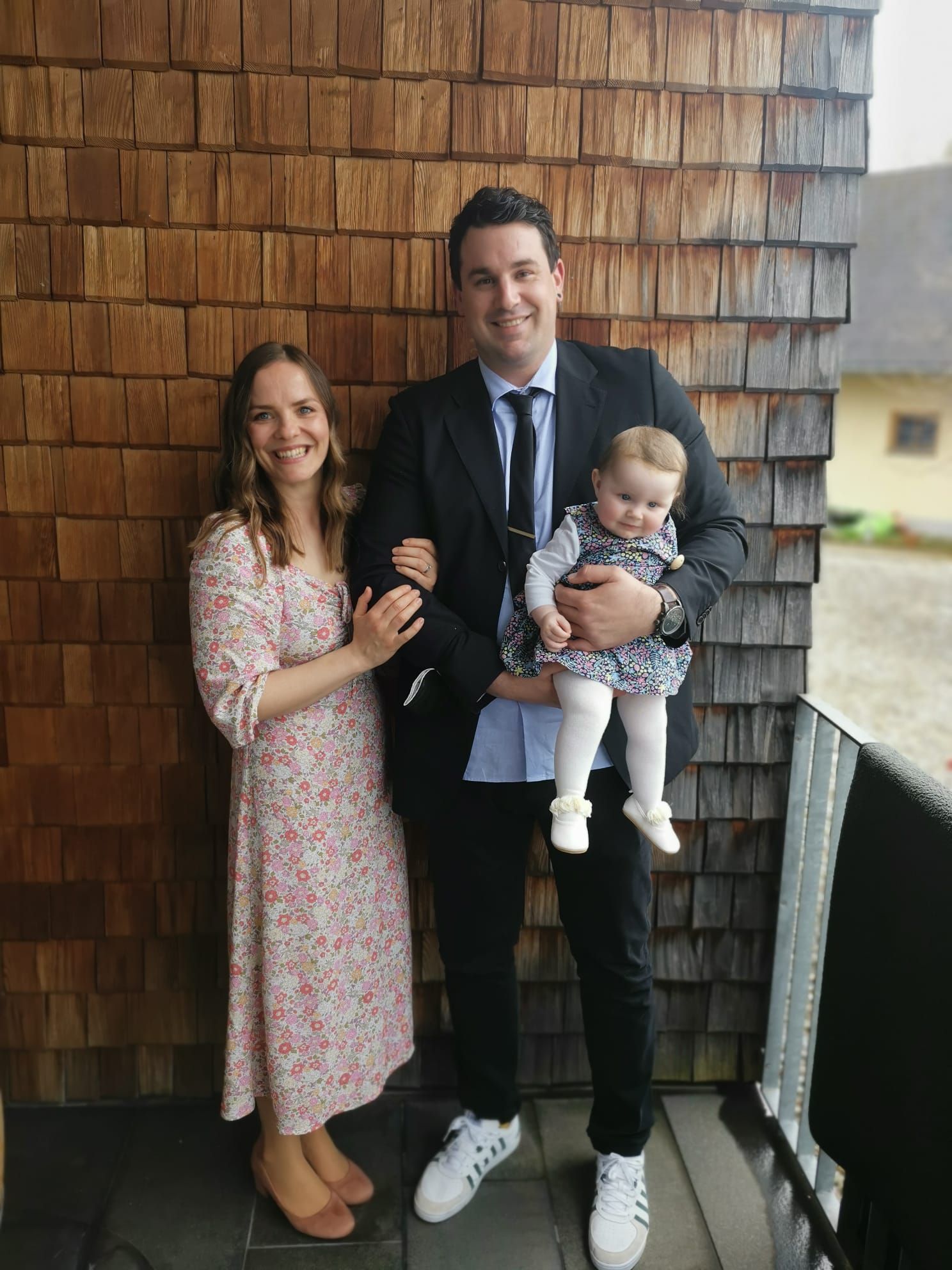 Anfang des Sommers war die kleine Familie noch glücklich: Evelyn und Herbst W. mit ihrer tapferen Tochter Romy.