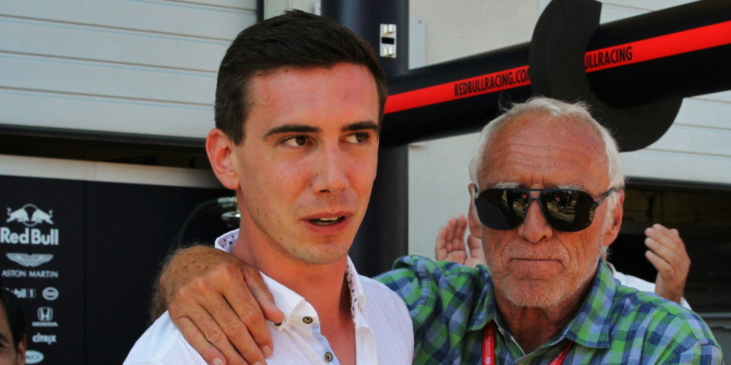 Der gemeinsame Sohn Mark Mateschitz (früher Gerhardter) kam 1992 auf die Welt.