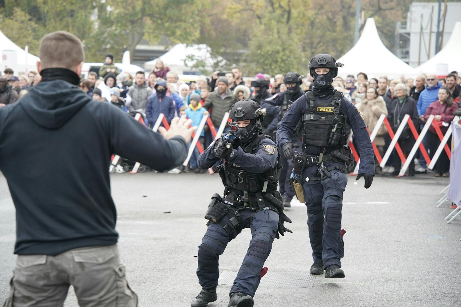 Keine Chance – Einsatzpräsentation der Wiener Polizei.