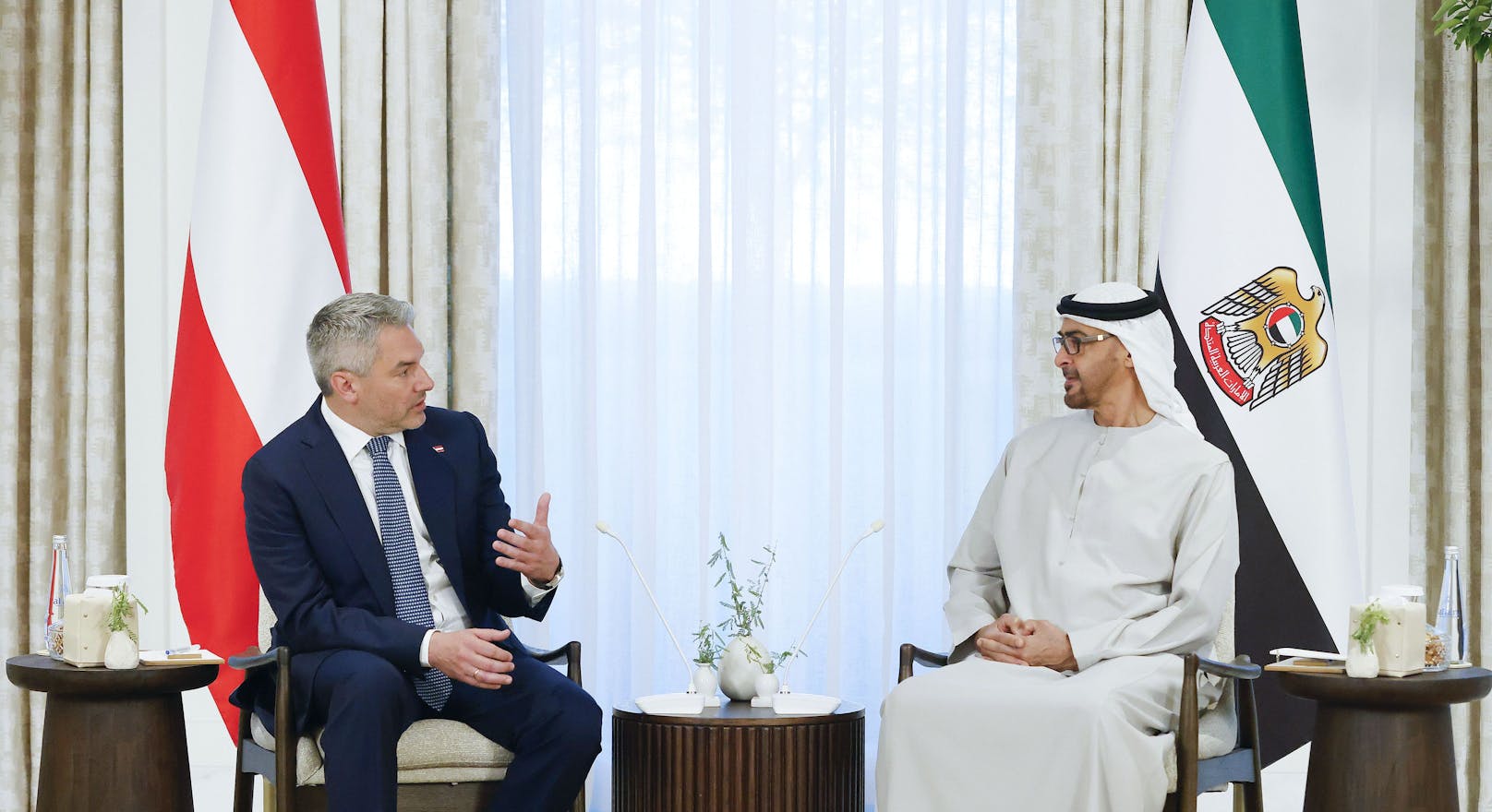 Die Vereinigten Arabischen Emirate sind ein strategischer Partner Österreichs und werden im nächsten Winter mit LNG-Lieferungen einen Beitrag zur Versorgungssicherheit leisten.