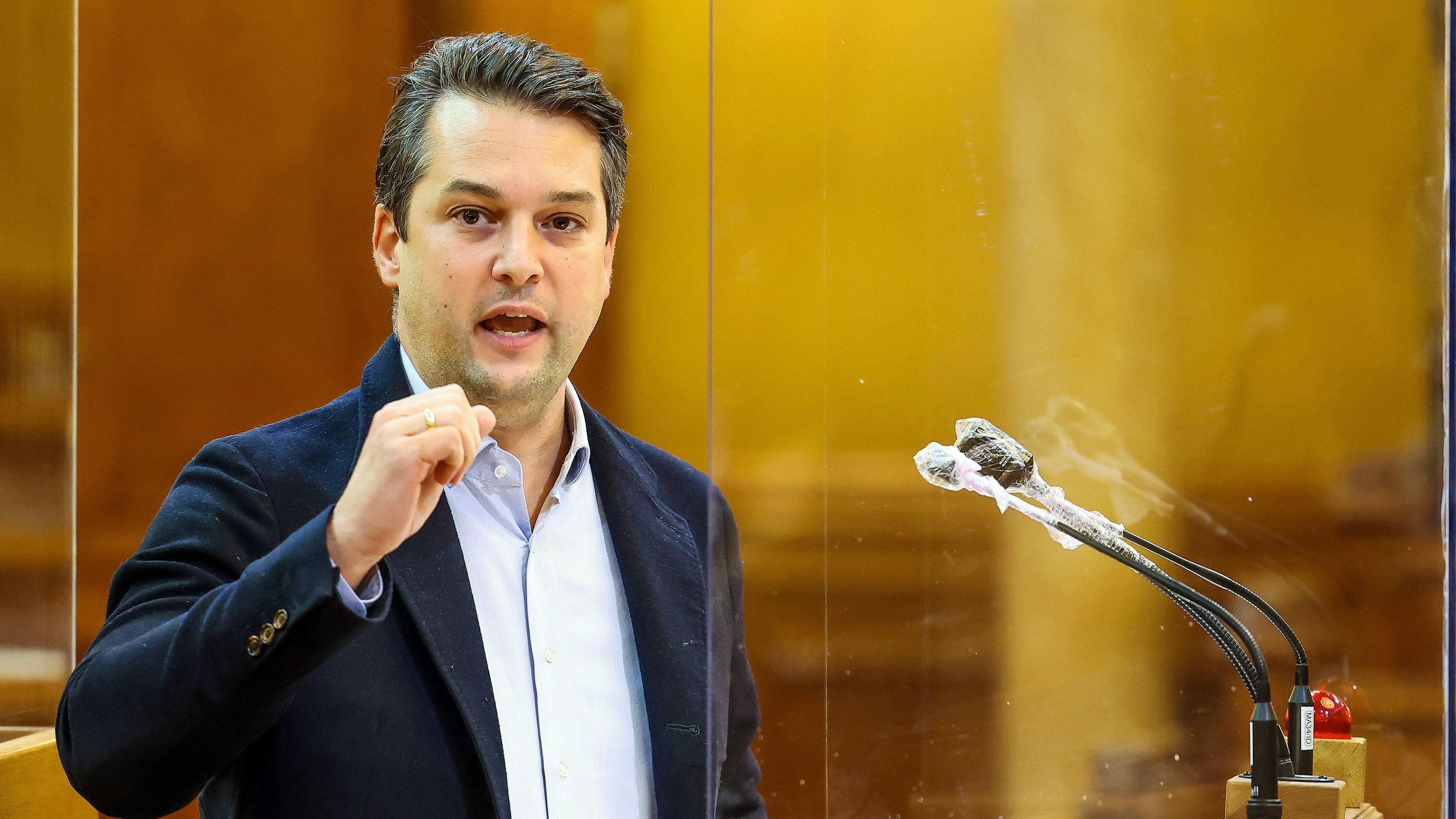 Download von www.picturedesk.com am 27.10.2022 (19:38).  WIEN, OESTERREICH - OKTOBER 19: Abgeordneter zum Wiener Landtag und Gemeinderat Landesparteiobmann Dominik Nepp (FPOe) bei Wiener Landtag - 16te Sitzung im Bundesministerium Arbeit und Wirtschaft am 19. Oktober 2022 in Wien, Oesterreich.221019_SEPA_10_041 - 20221019_PD4887 - Rechteinfo: Rights Managed (RM)