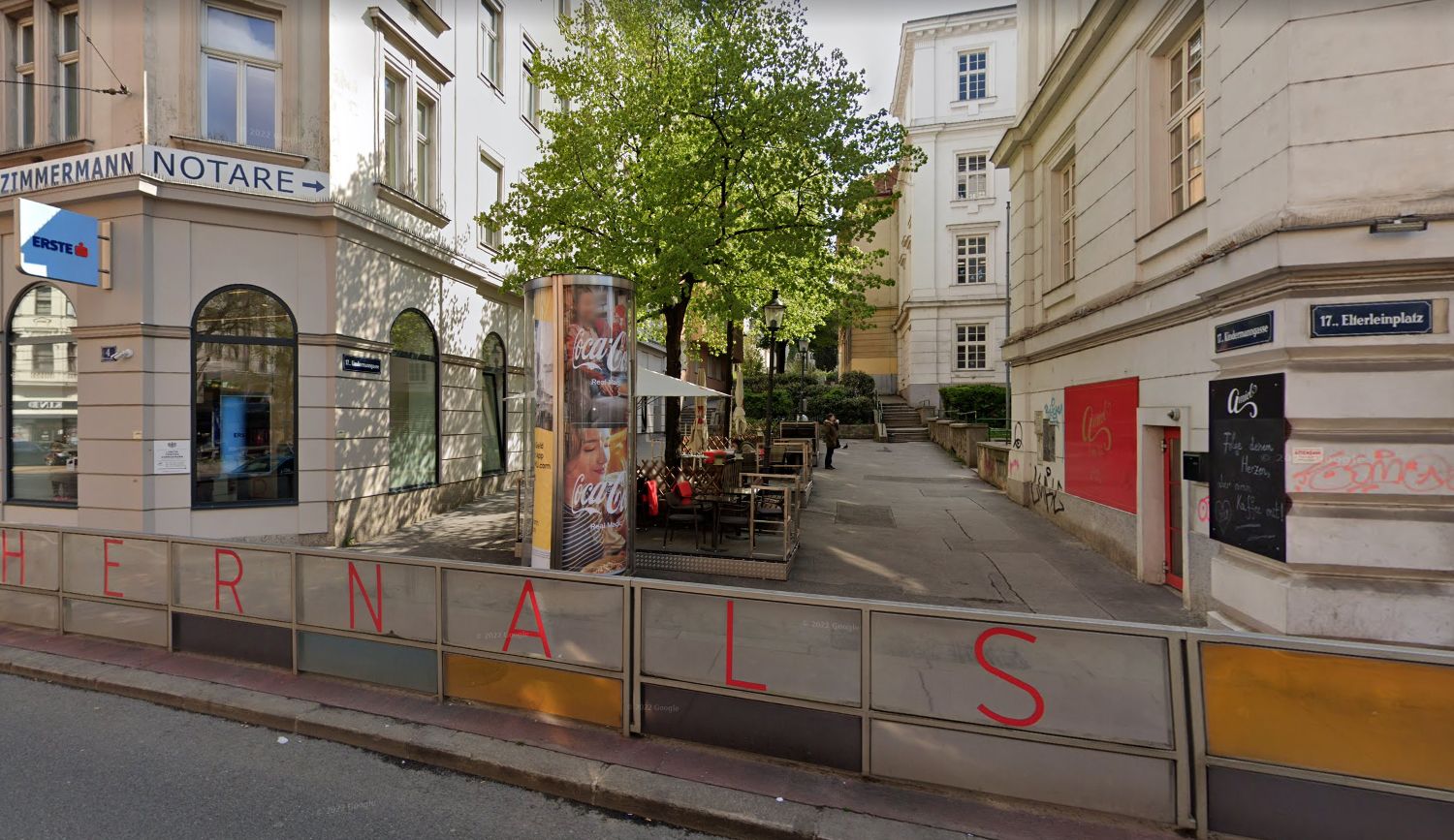 Die Horror-Mieterin terrorisiert ihre Nachbarn in einem Haus am Elterleinplatz.