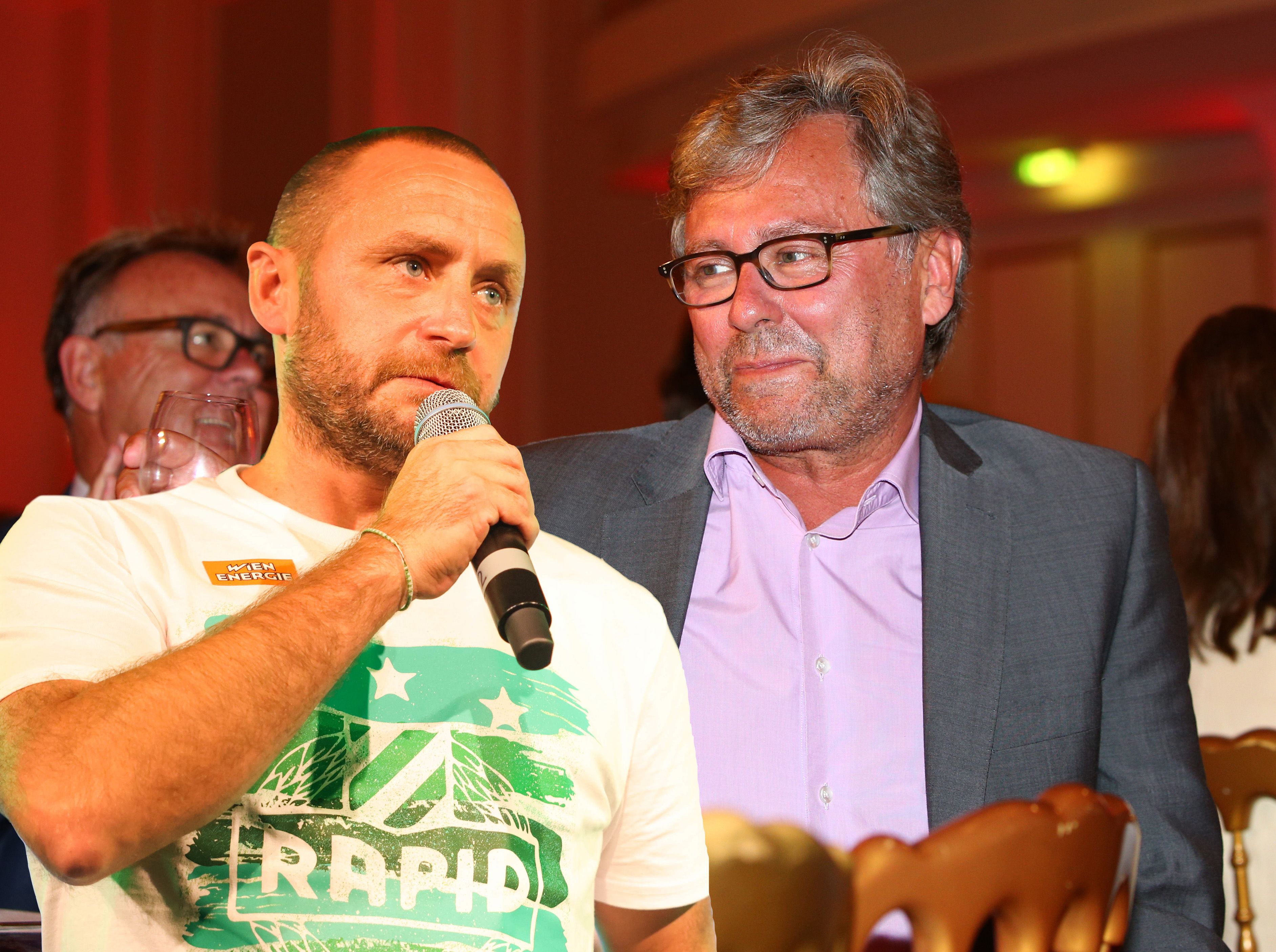 Für Alexander Wrabetz (r.) ist der Weg frei, über die Hemd-Farbe muss noch verhandelt werden.&nbsp;