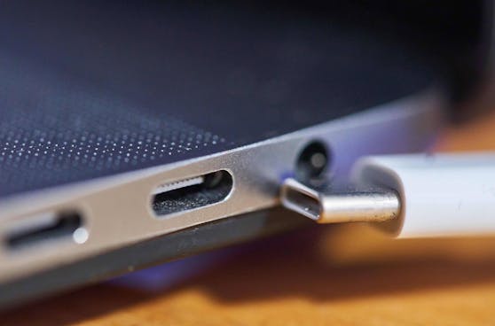 In der EU wird der der USB-C-Anschluss ab Herbst 2024 zum Standard.