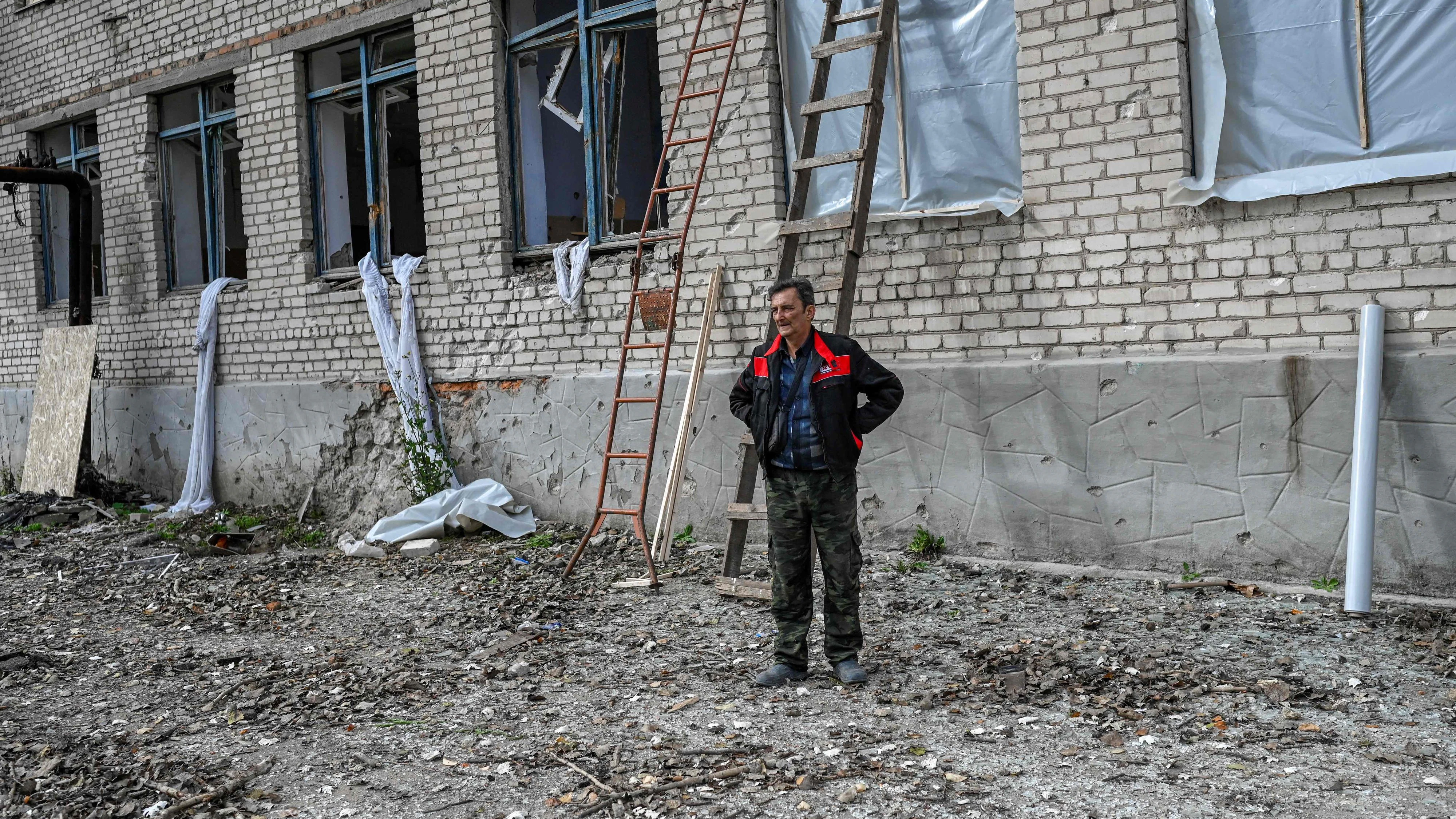 Vier russische Raketen haben in der Stadt Mykolajiw eingeschlagen.