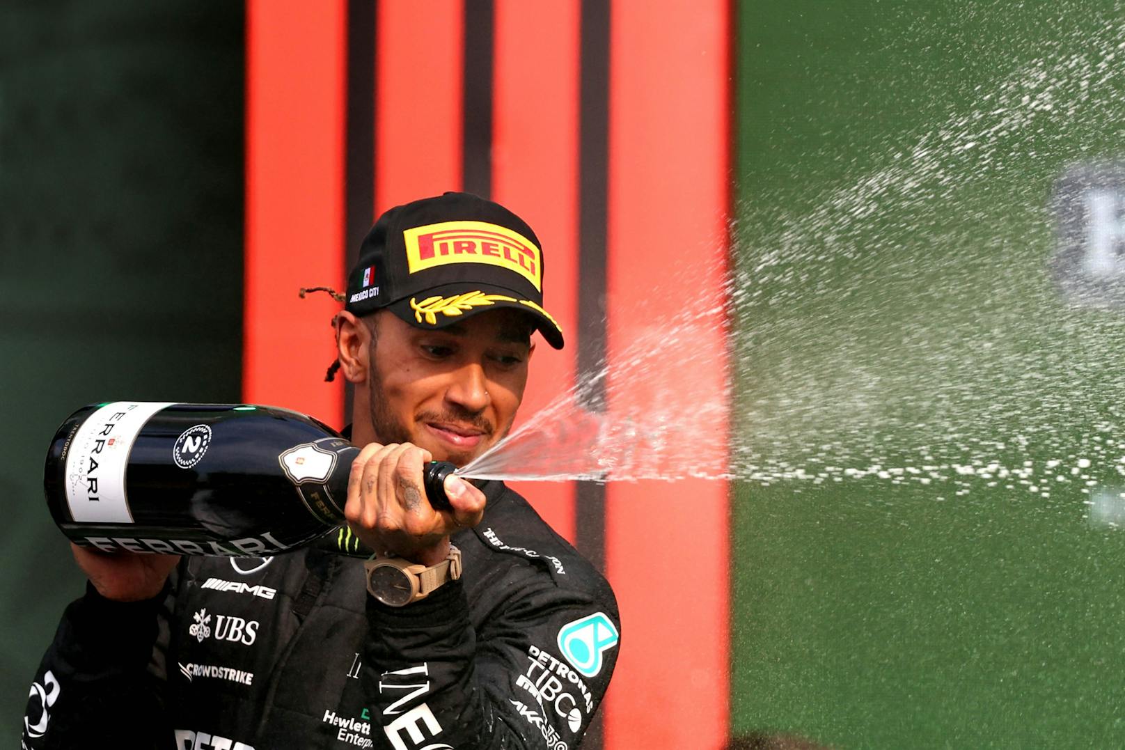 2. Lewis Hamilton (Mercedes) – Note: 1. Im ersten Stint ganz stark, auf den harten Reifen dann nicht glücklich, und immer wieder leichte Batterieaussetzer – dennoch eine gute Performance des Rekordweltmeisters.