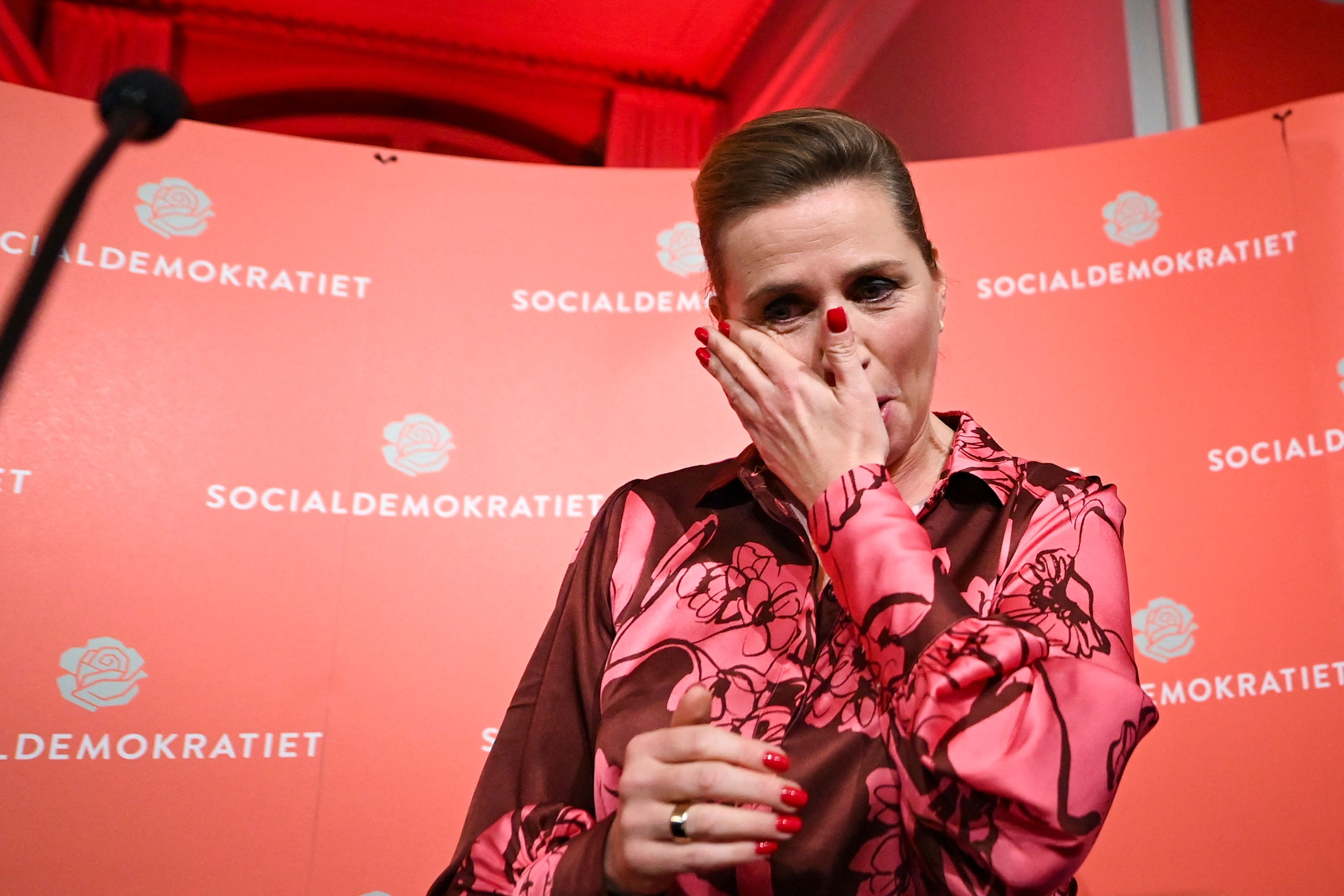 Premierministerin Mette Frederiksen kündigte den Regierungsrücktritt an.