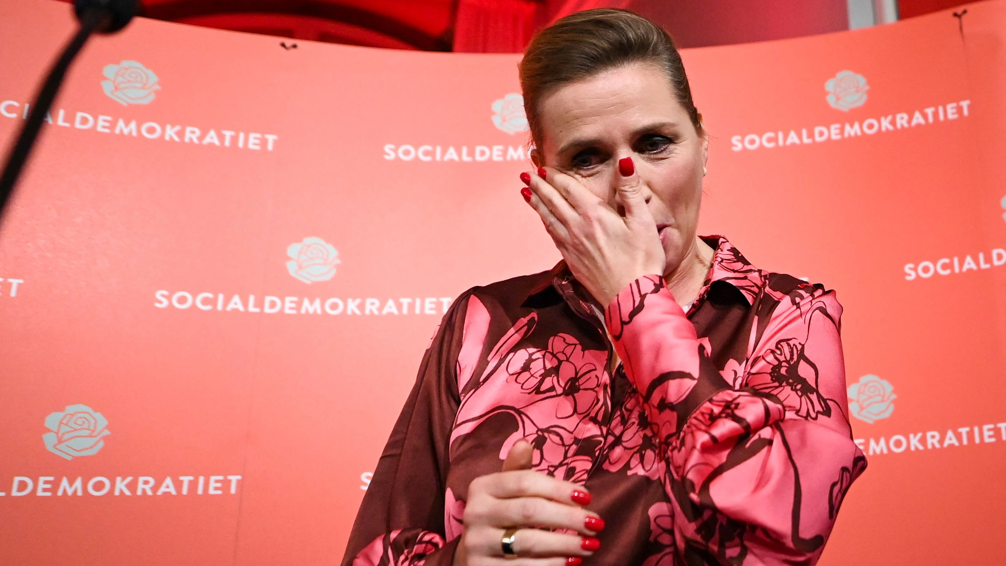 Premierministerin Mette Frederiksen kündigte den Regierungsrücktritt an.