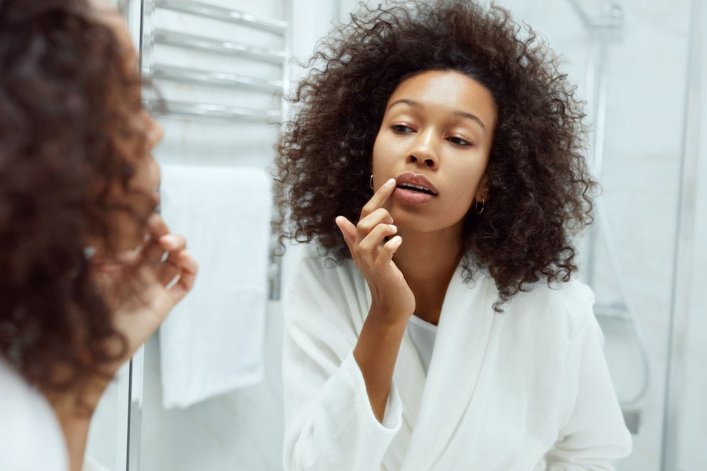 Damit deine Lippen schön und gepflegt bleiben, brauchst du das richtige Lippenpflegeprodukt. Auf TikTok-Beauty scheint dieses Pflegeöl genau das zu sein, was deine Lippen brauchen.