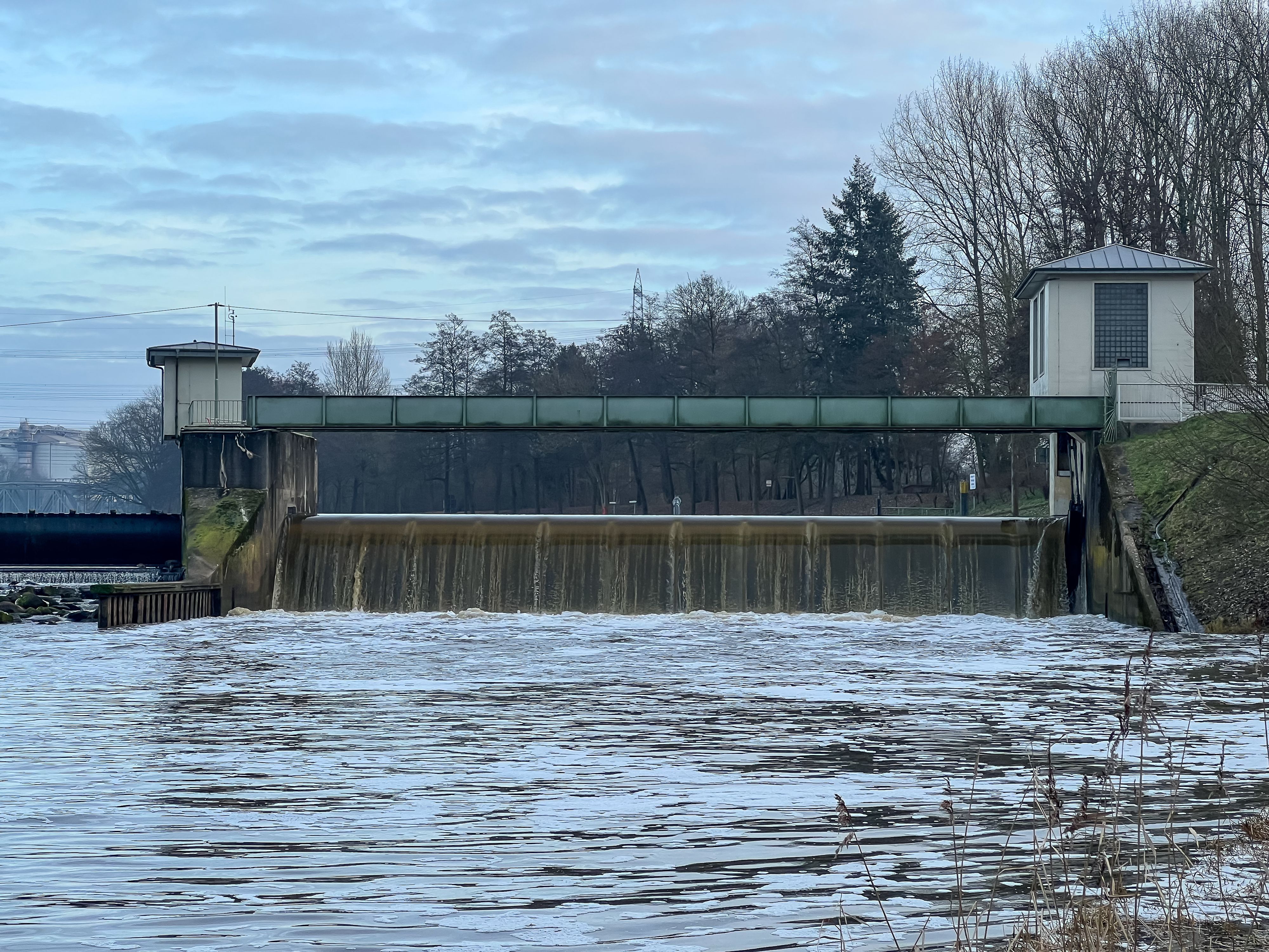 A waterfall in the city called "Lingen" in winter.