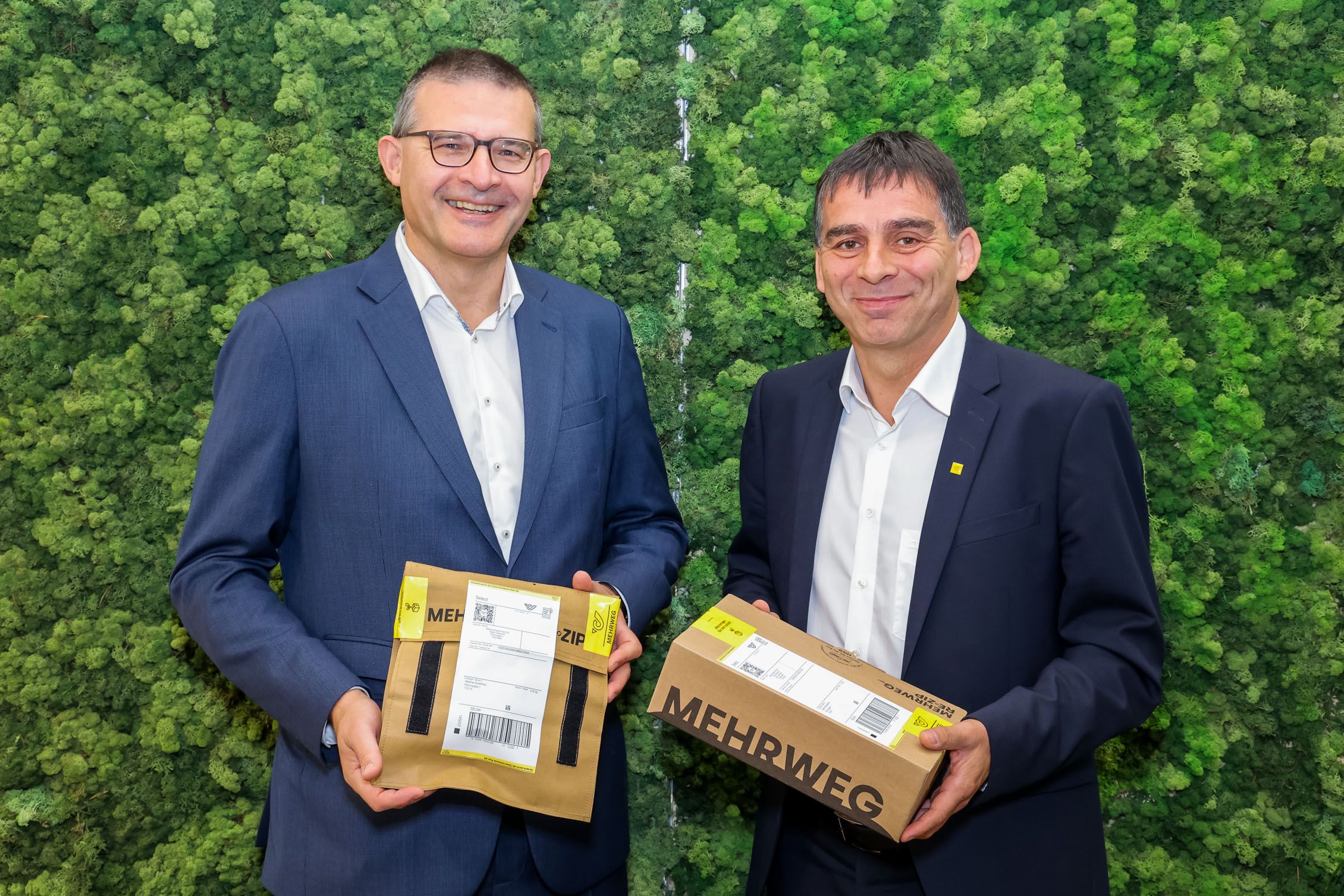 Paket- und Logistik-Boss Peter Umundum (rechts)