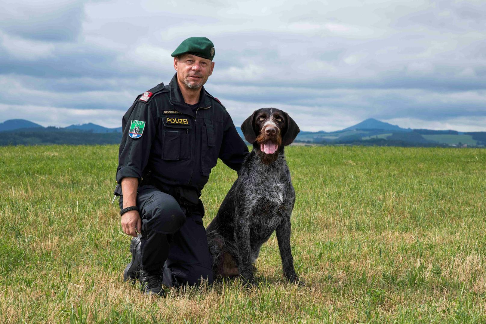 Polizeihund "Odin" spürte vermissten Wanderer (81) auf