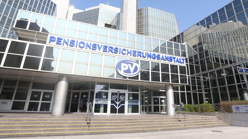 <strong>03.08.2025: "Arbeitsfähig" – PVA streicht Frau knallhart Pension:</strong> Acht Jahre lang bekam eine kranke Steirerin Invaliditätspension. <a data-li-document-ref="120122573" href="https://www.heute.at/s/arbeitsfaehig-pva-streicht-frau-knallhart-pension-120122573">Jetzt wurde sie für "arbeitsfähig" erklärt – und fällt durch jedes Netz &gt;&gt;</a>