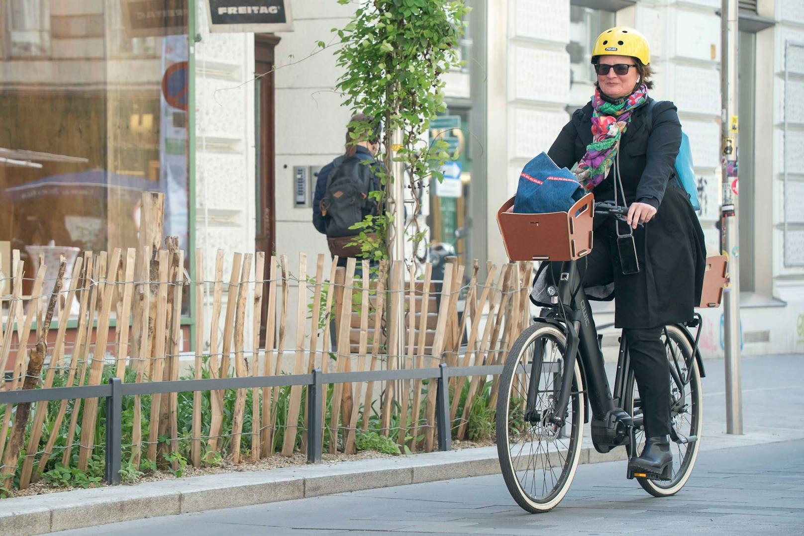 Marianne Wilhelm (53) ist meist auf zwei Rädern zu sehen: Für die Wienerin liegen die Vorteile des geliebten E-Bikes auf der Hand.