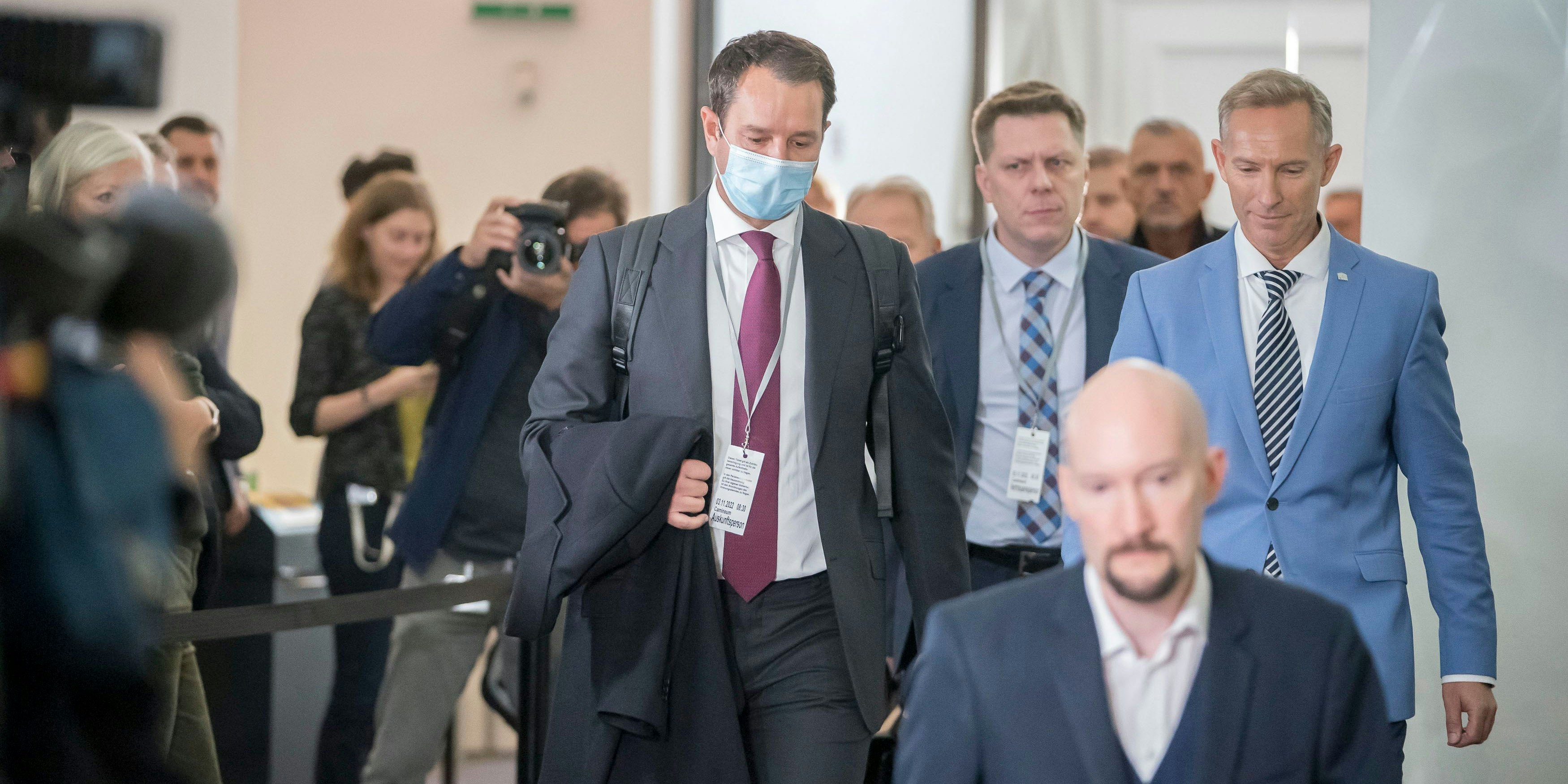 Der große Schweiger Thomas Schmid vor seinem Auftritt.