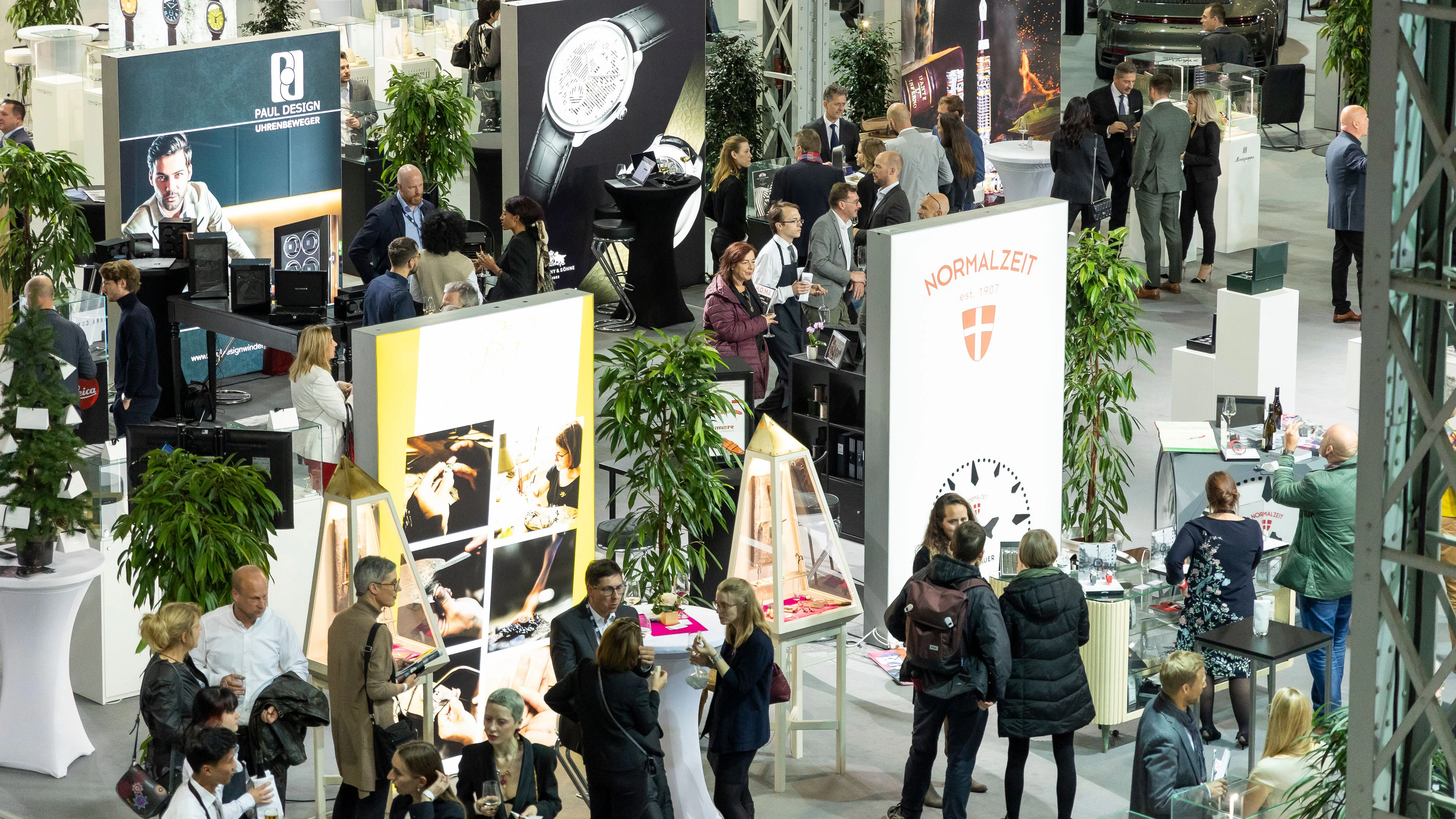 Auf der Messe für Schönheit und Luxus "PresseSchau" gibt es Schmuck, Design, Handwerk zu sehen
