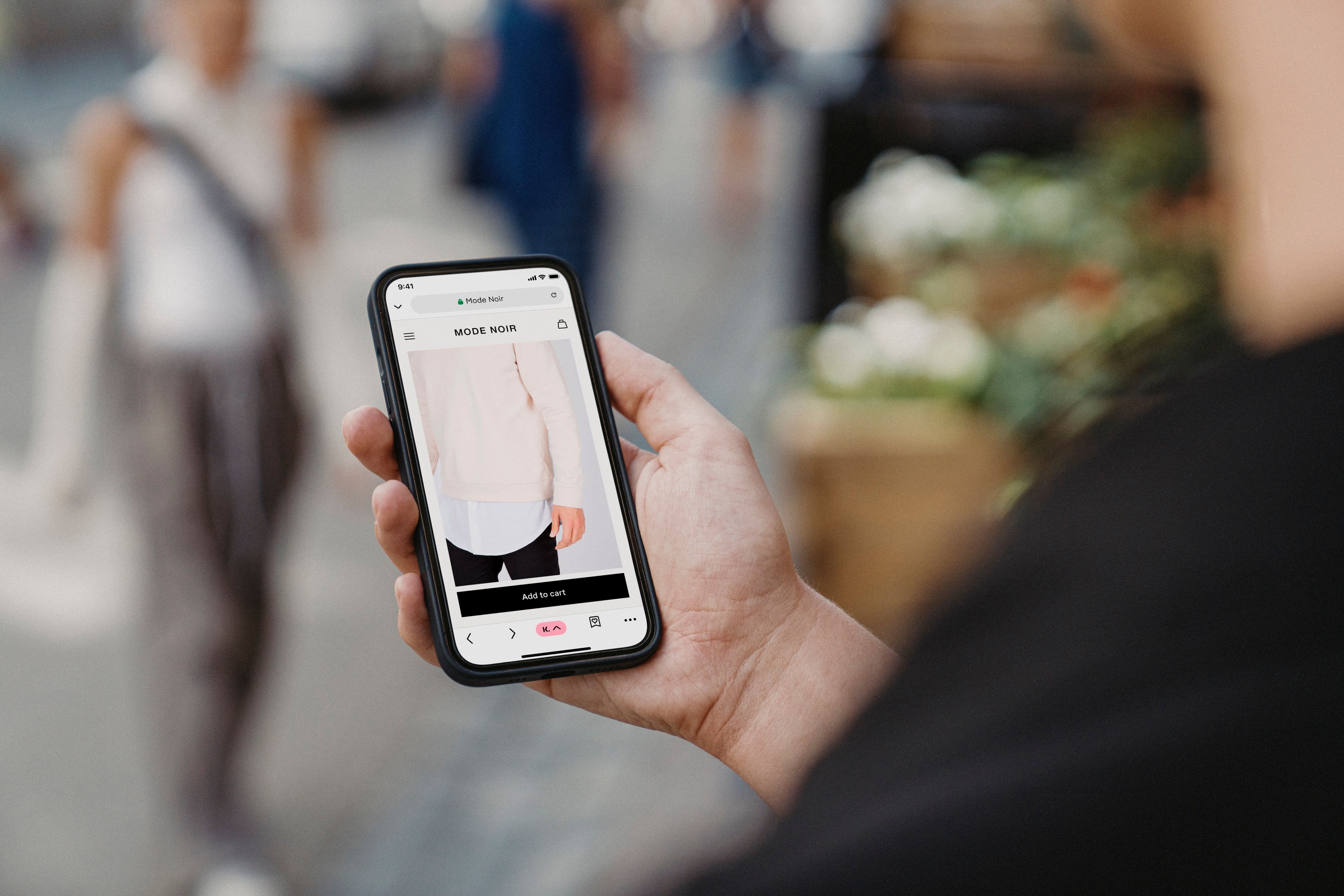 Konsument*innen in Österreich shoppen laut aktueller Studie vorwiegend traditionell.