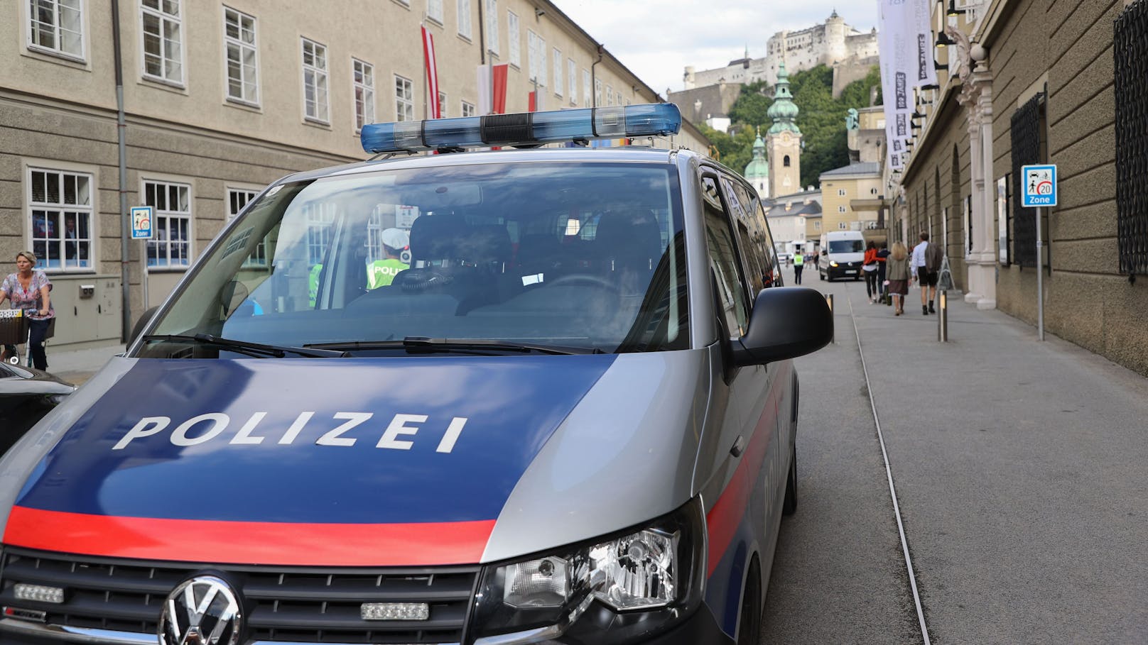 In der Salzburger Innenstadt kam es am Donnerstag zu einem Polizei-Großeinsatz (Symbolbild).