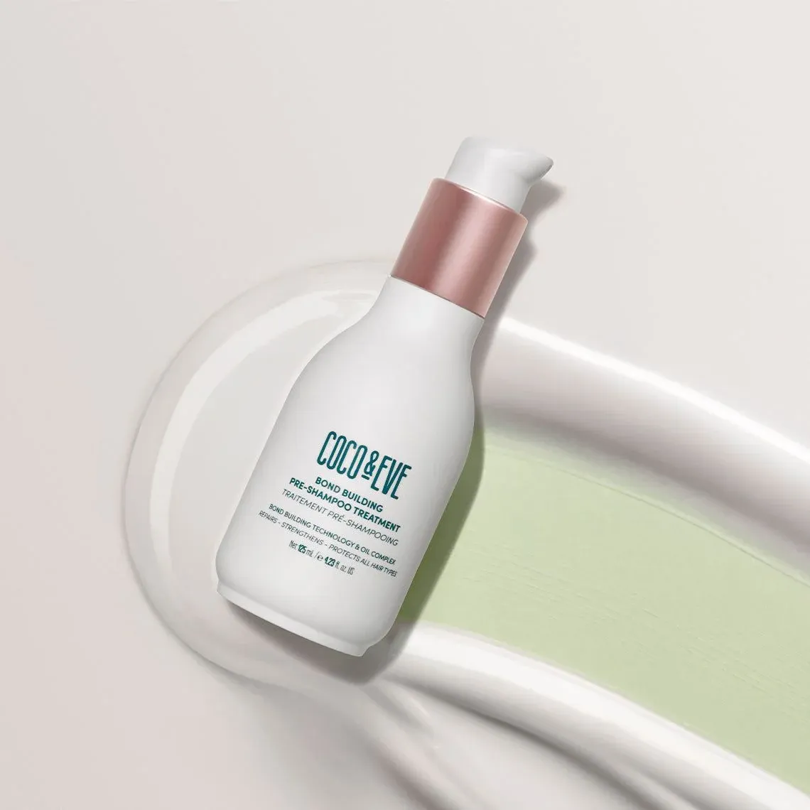 Wie durch Zauberhand schönes und glattes Haar! Doch hinter diesem viralen Hack versteckt sich nicht die Macht der Magie, sondern eine sorgfältige Behandlung.