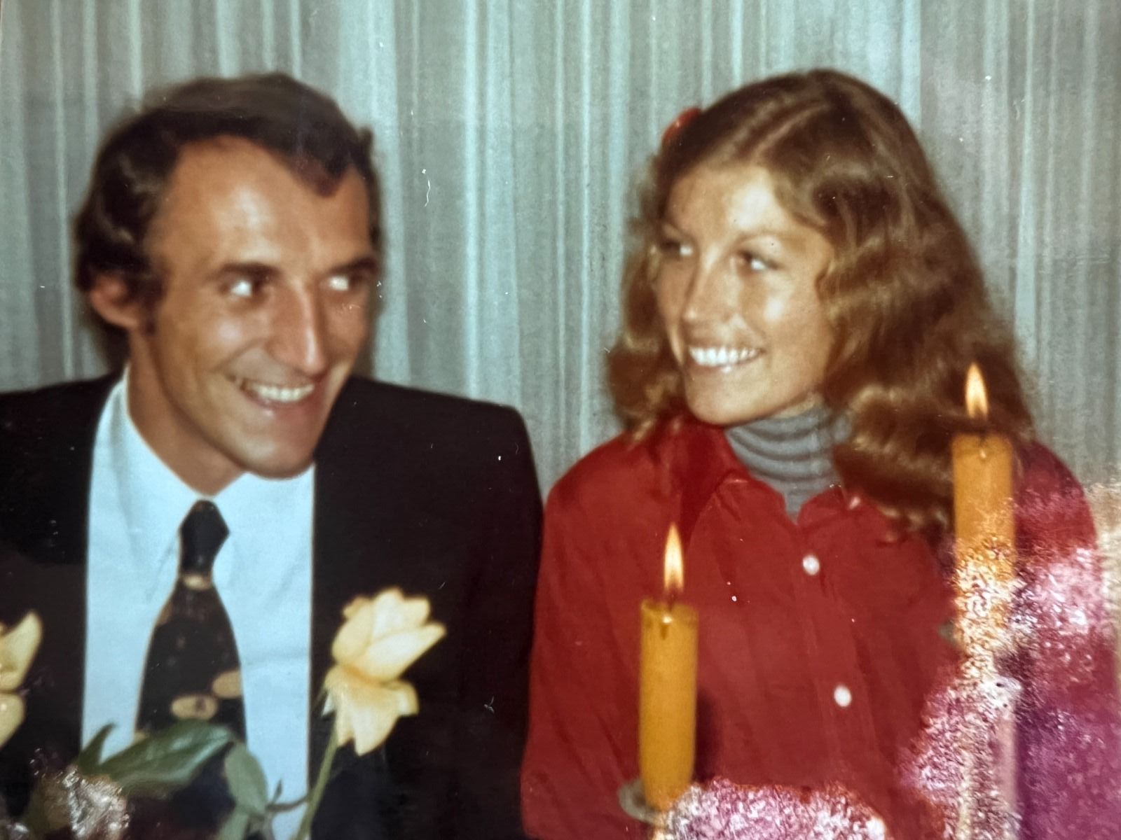 Ursula erinnert sich genau: "Die Verlobung fand in Steinhausen bei Zug in der Schweiz statt. Es gab Schweinsbraten mit Waldviertler Knödeln und Salat." Grund: "Didi mochte damals Hausmannskost".