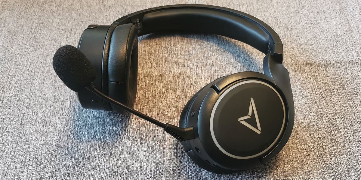 Das Steelplay Impulse Bluetooth Headset glänzt mit tiefen Preis, guter Ausdauer und tollem Tragekomfort.