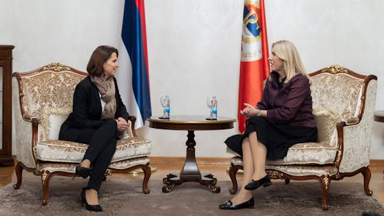 Edtstadler mit der Präsidentin der Republika Srpska, Željka Cvijanovi