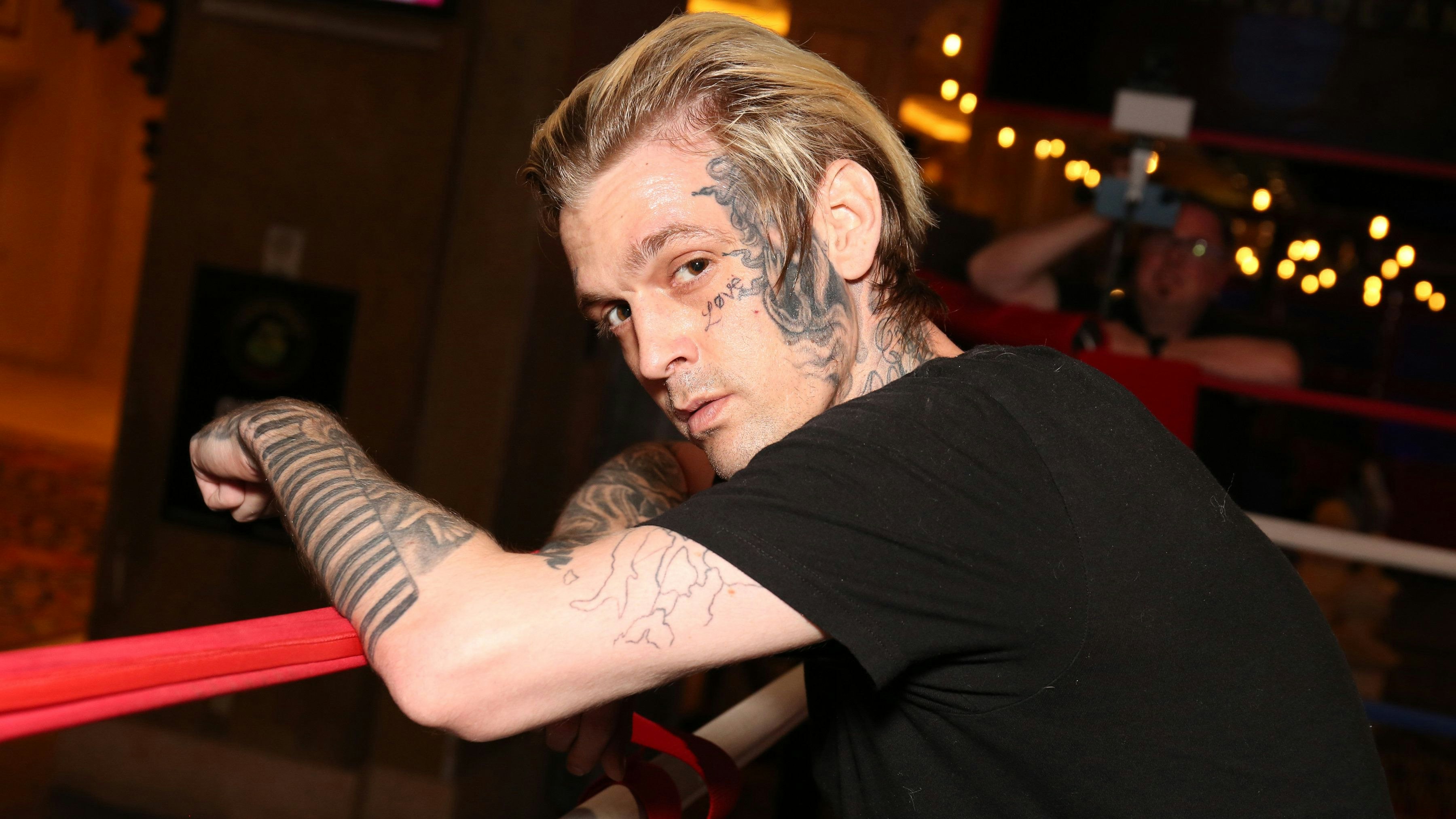 Aaron Carter soll in seiner Badewanne ertrunken sein.