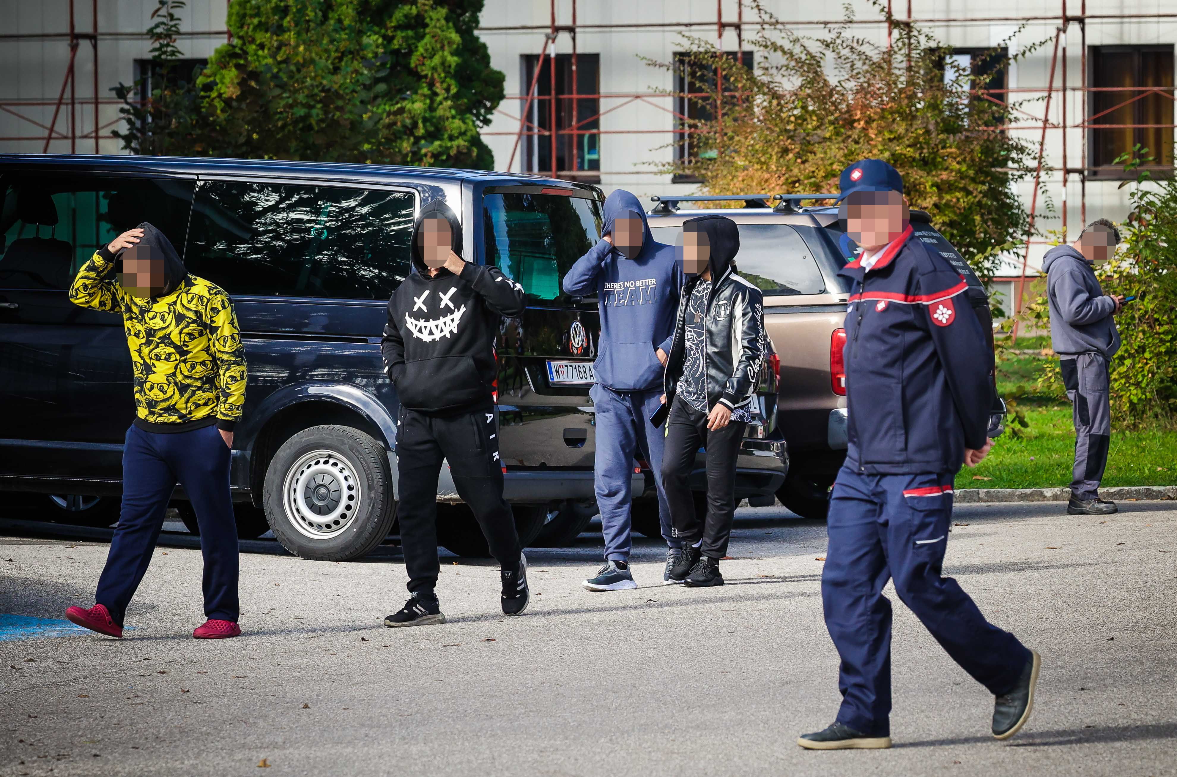 Die FPÖ ortet ein noch schlimmeres Asyljahr als 2015.