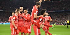 Bayern schießen Bremen 6:1 ab, Stuttgart jubelt spät