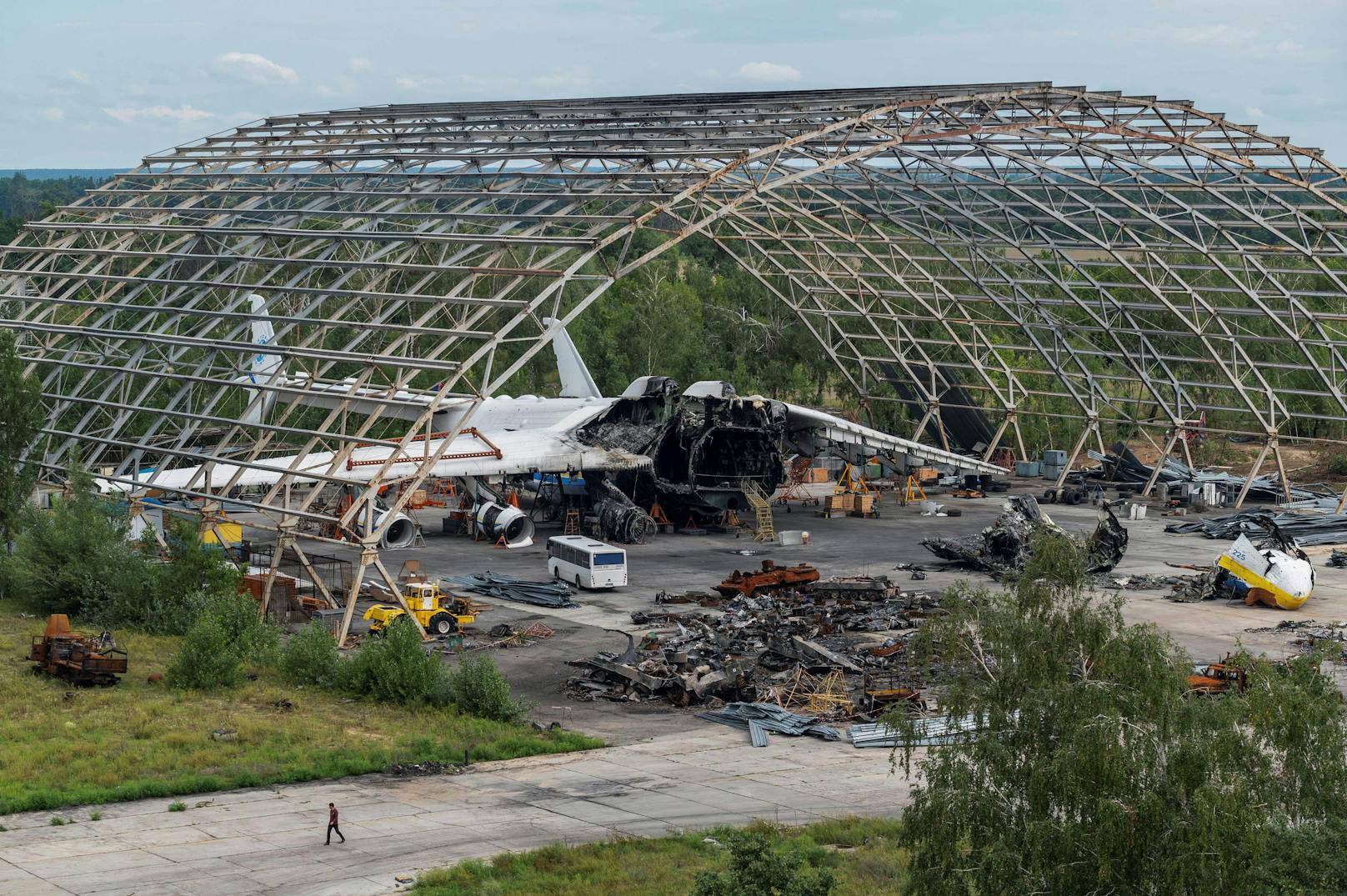 Die AN-225 war am Flughafen Kiew-Hostomel von russischen Truppen zerstört worden.