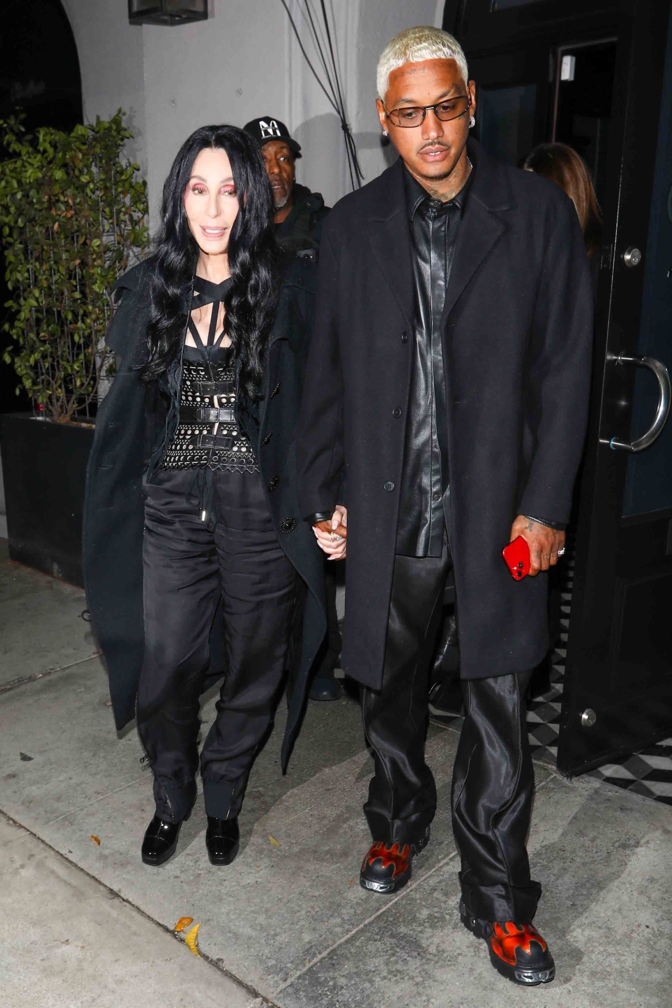 Cher zeigt sich öffentlich mit ihrem neuen Freund Alexander Edwards