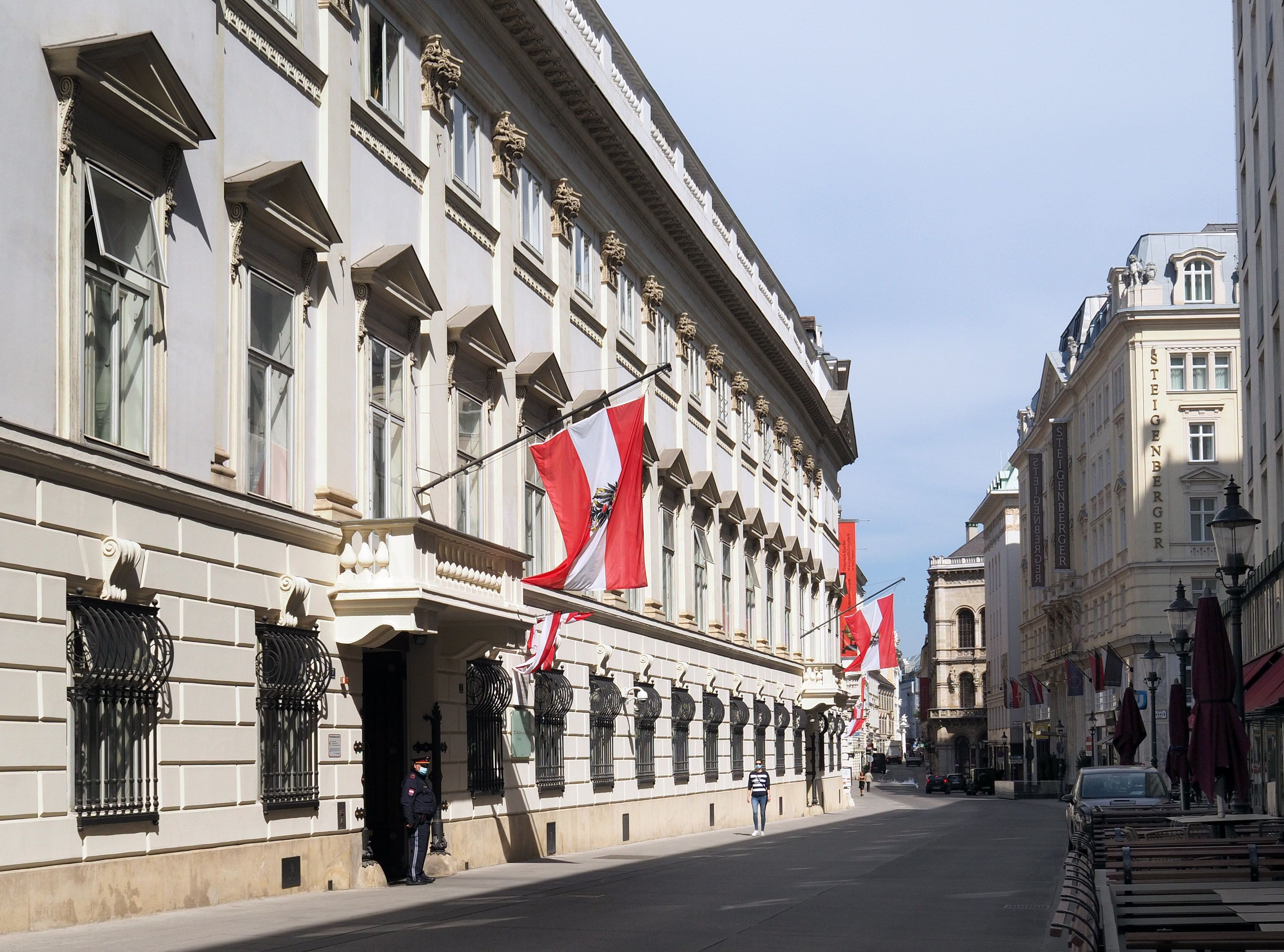 Das Innenministerium in der Herrengasse in Wien, darunter soll der Krisenbunker entstehen.