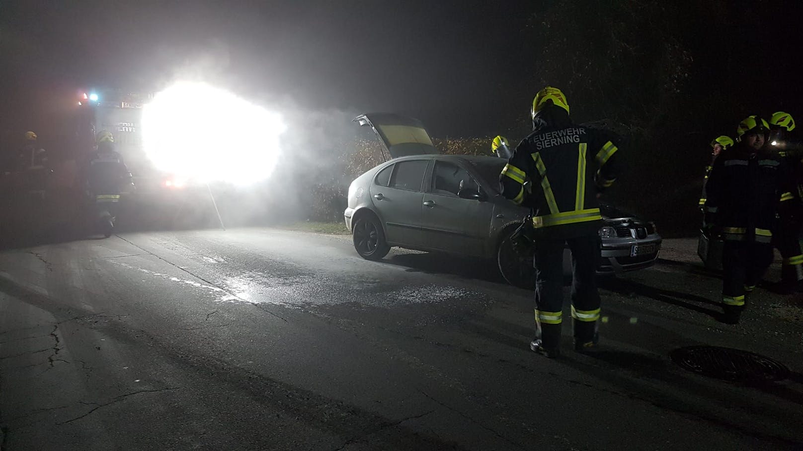 Die gerufenen Feuerwehren konnten den Brand bald löschen.