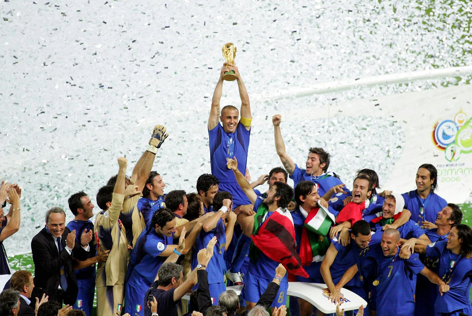 <strong>2006 – Italien:</strong> Sieg im Elfer-Drama gegen Frankreich