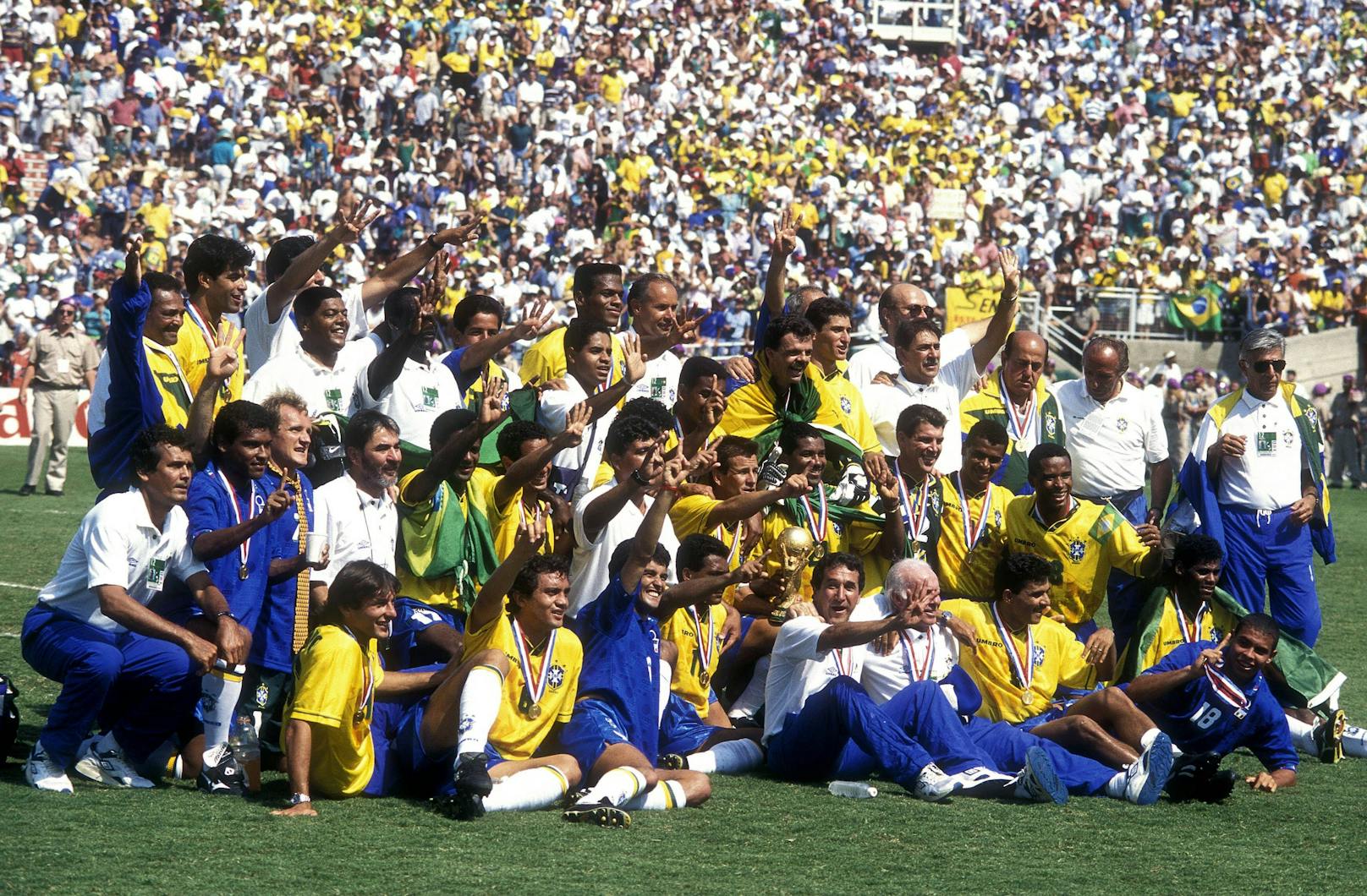 <strong>1994 – Brasilien:</strong> Finalsieg im Elfmeterschießen gegen Italien