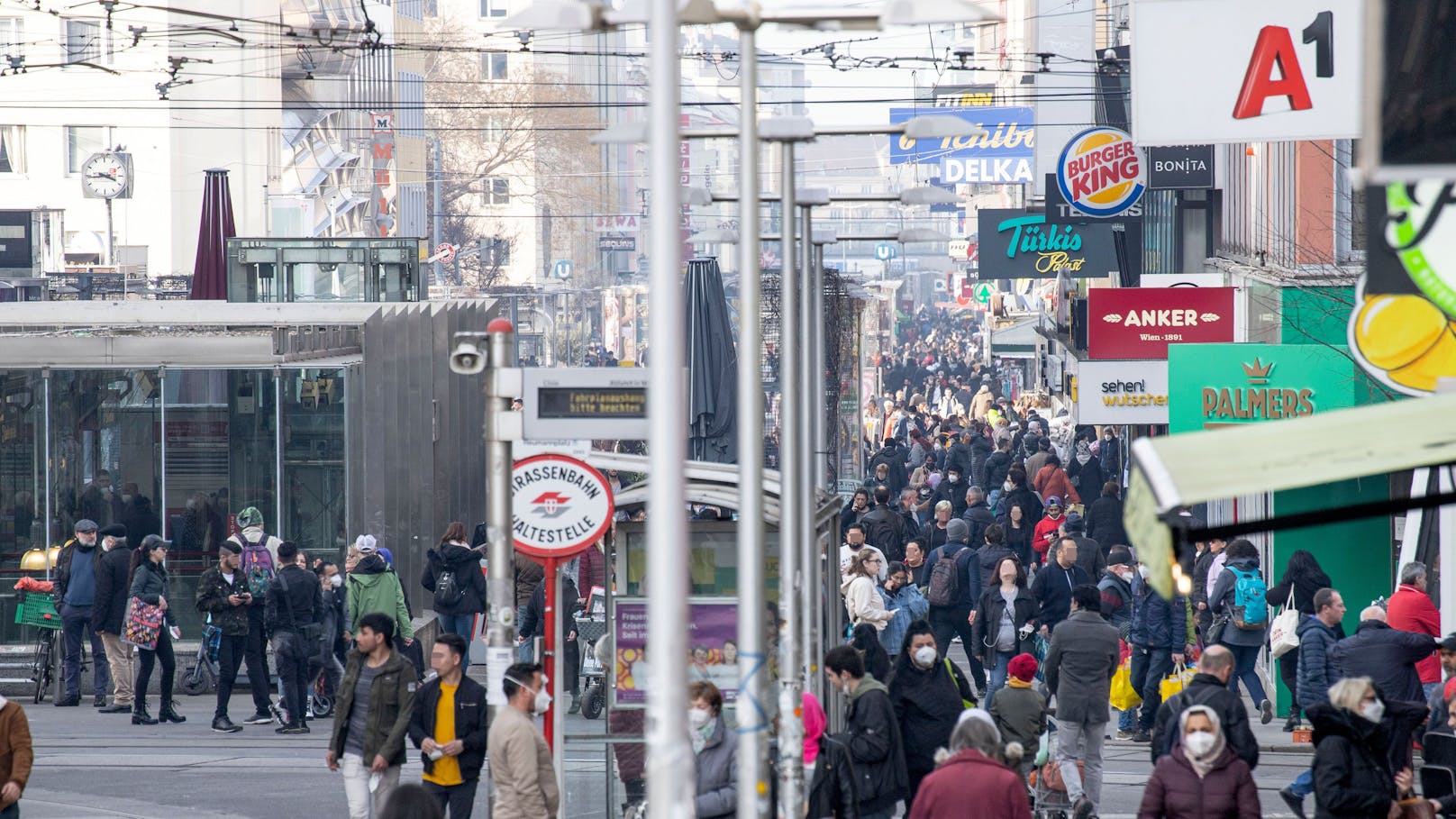 15-Jähriger am Keplerplatz mit Messer verletzt