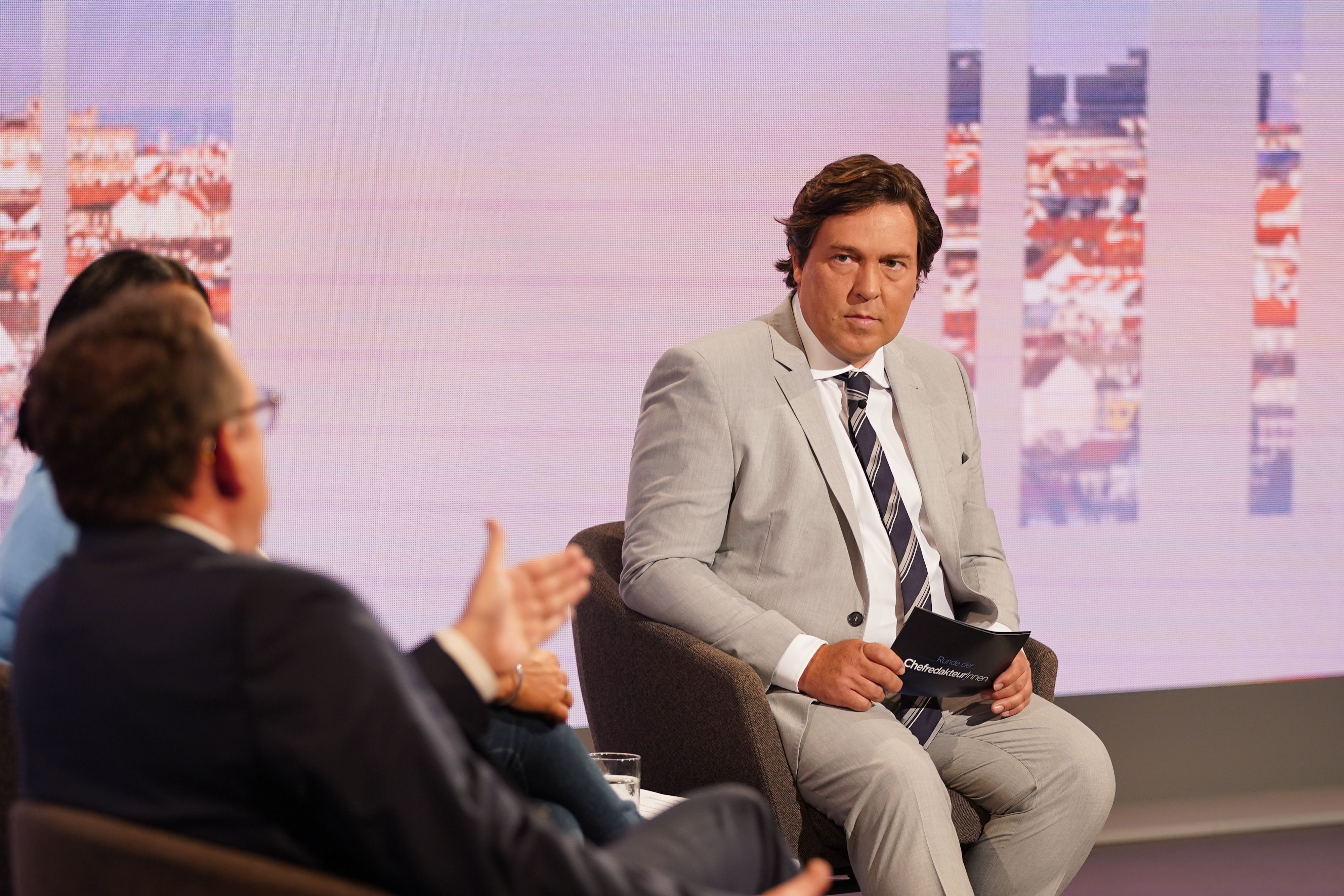 ZIB2-Chef Matthias Schrom hat ORF-General Weißmann bereits über seinen Rücktritt informiert.