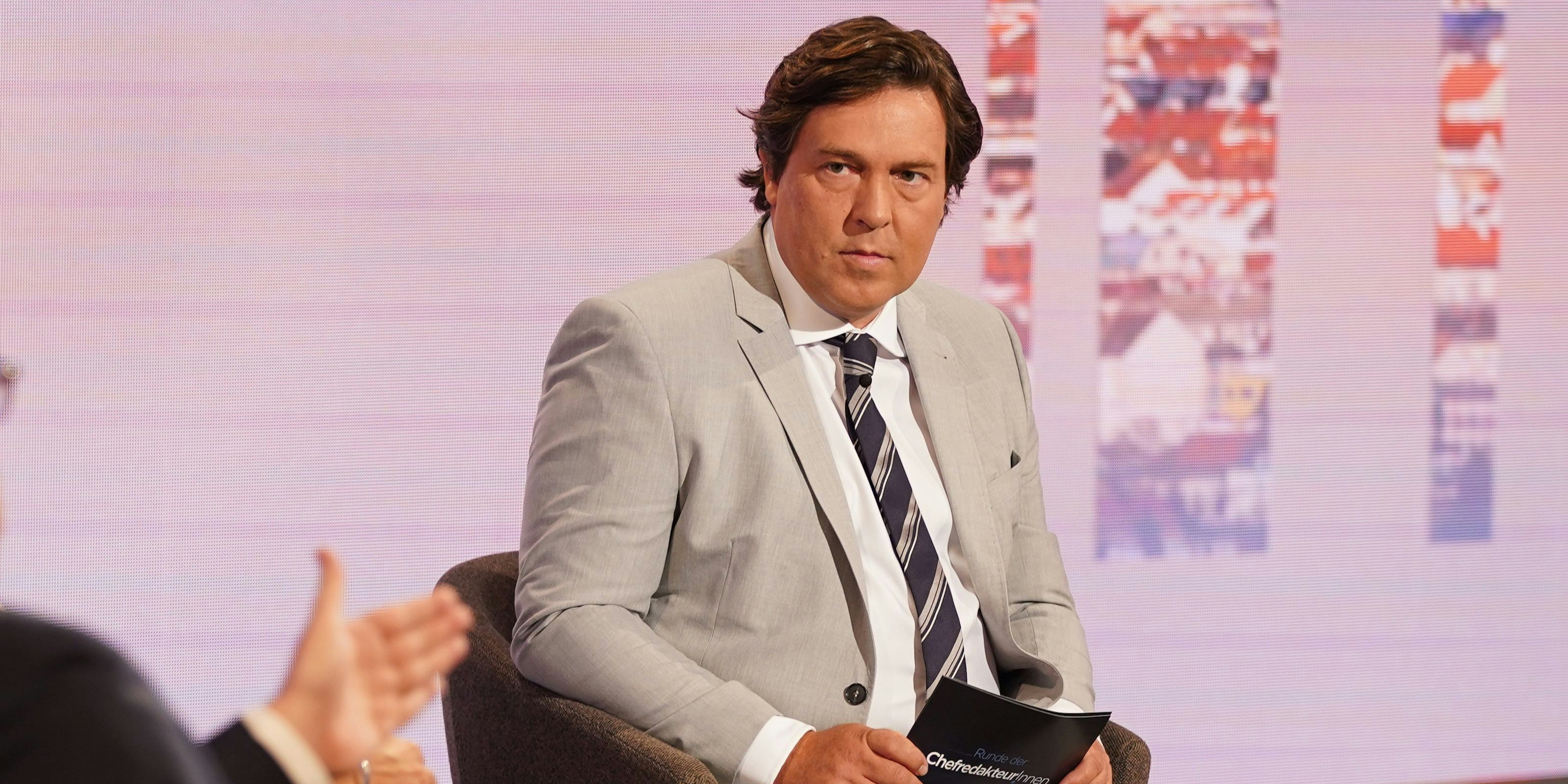 ZIB2-Chef Matthias Schrom habe ORF-General Weissmann bereits über seinen Rücktritt informiert.