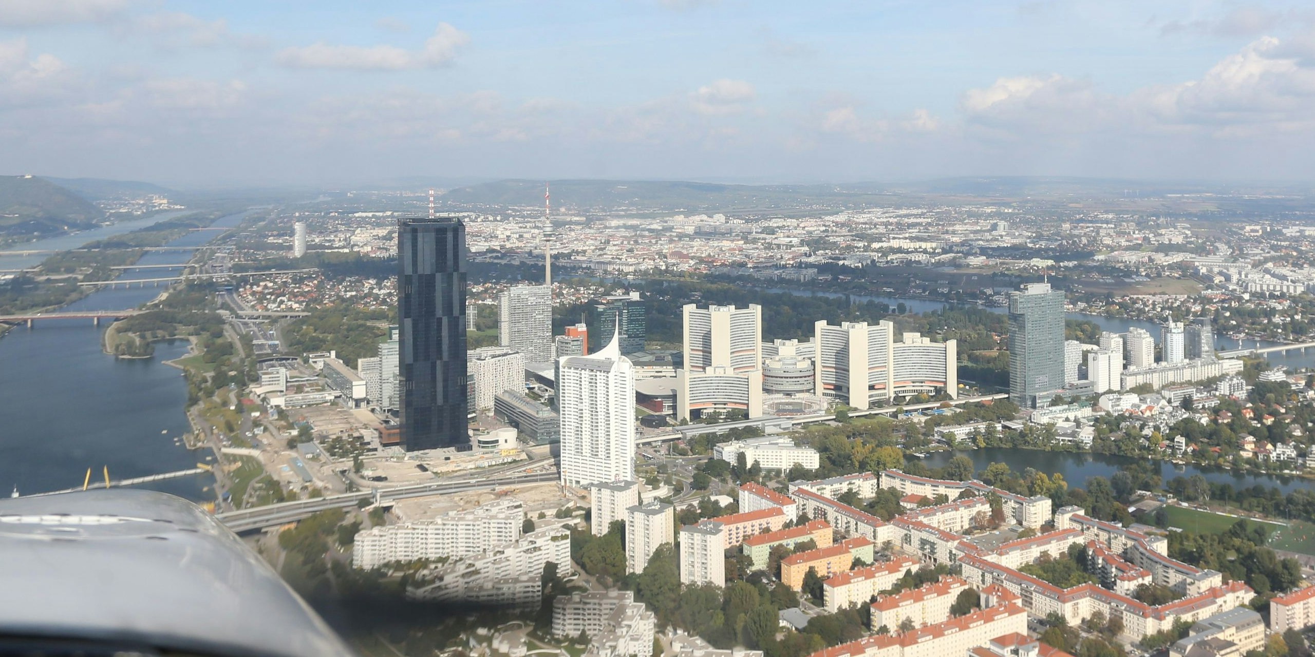 In Österreich brachte das hunderte Kilometer entfernte Beben Hochhäuser zum Schwanken.