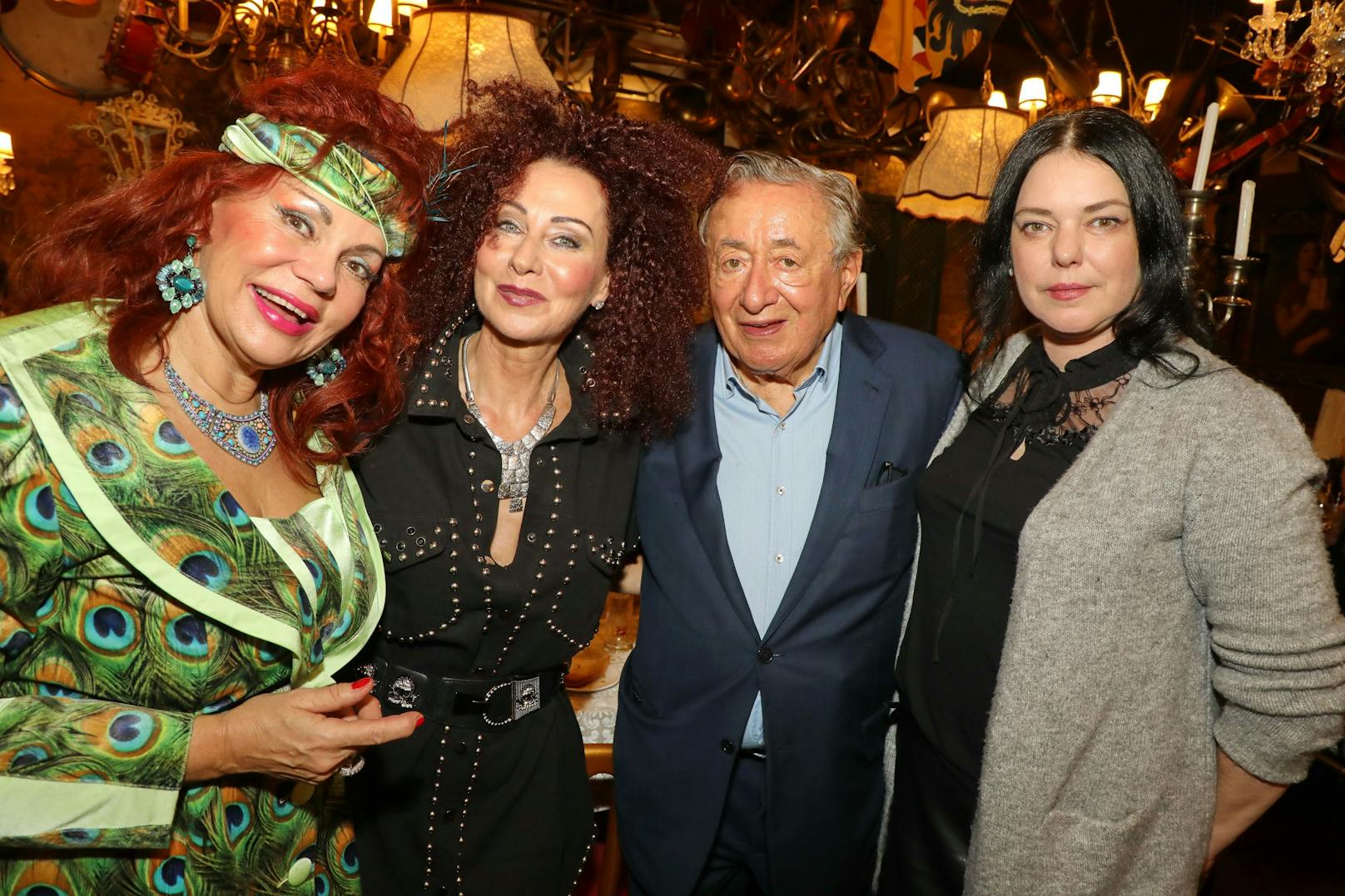 Tamara Trojani, Christina Lugner, Richard Lugner und Carmen Kreuzer